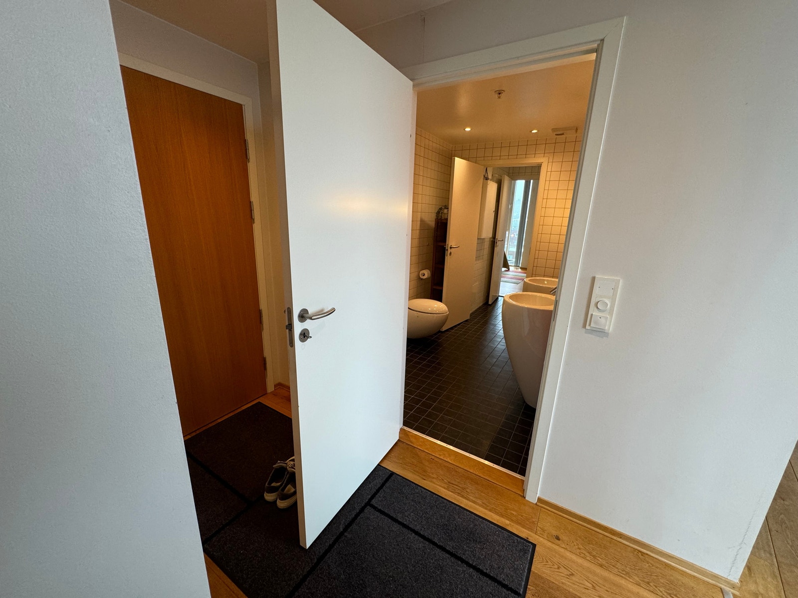 Fra gang mot bad Galleribilde