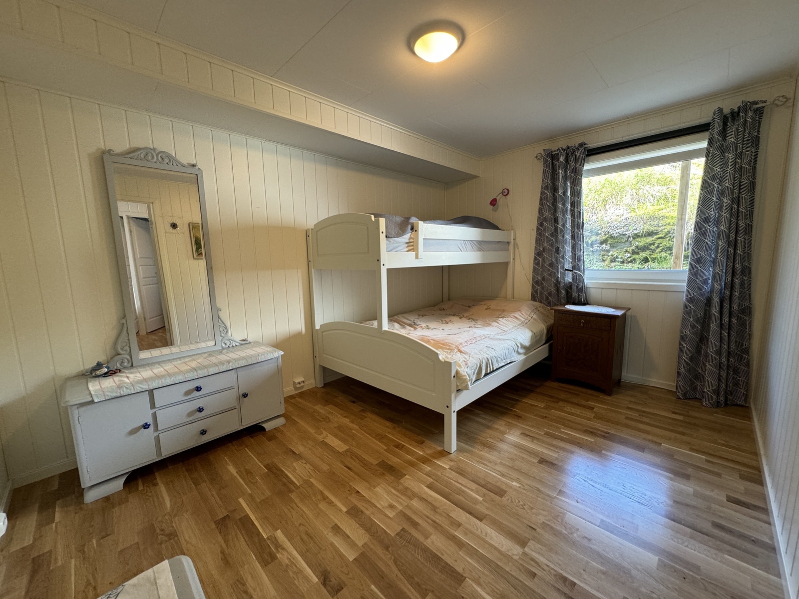 Soverom 1 (12 kvm) Galleribilde