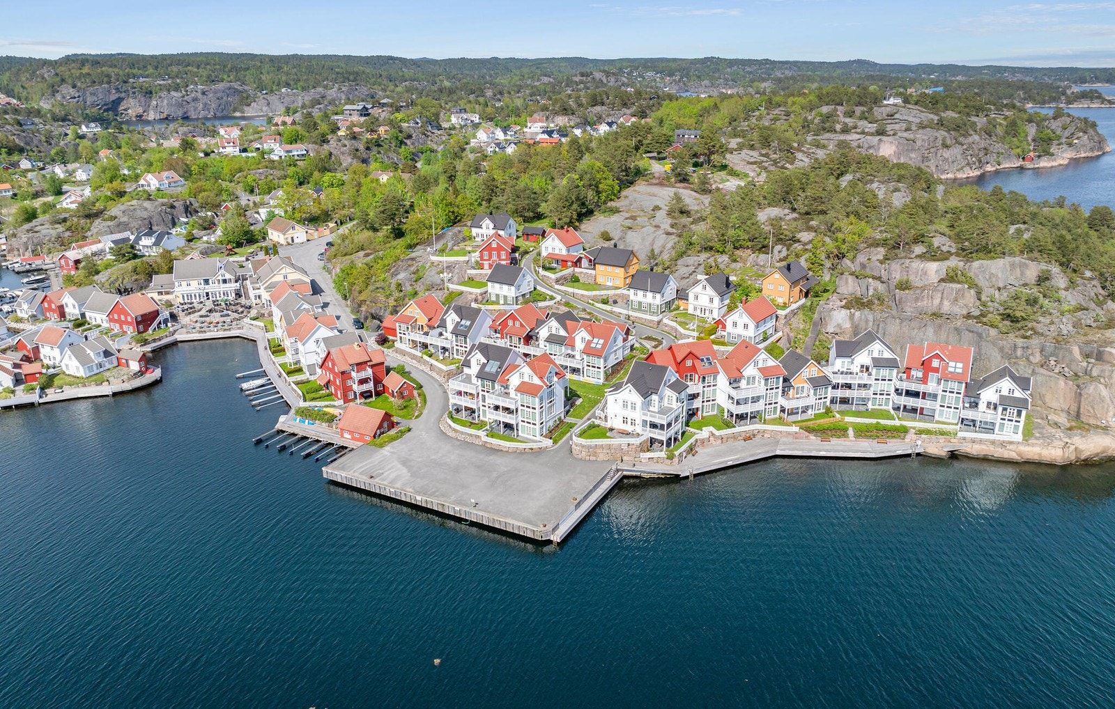 Leiligheten i 2.etg, nr 3 fra høyre- Galleribilde