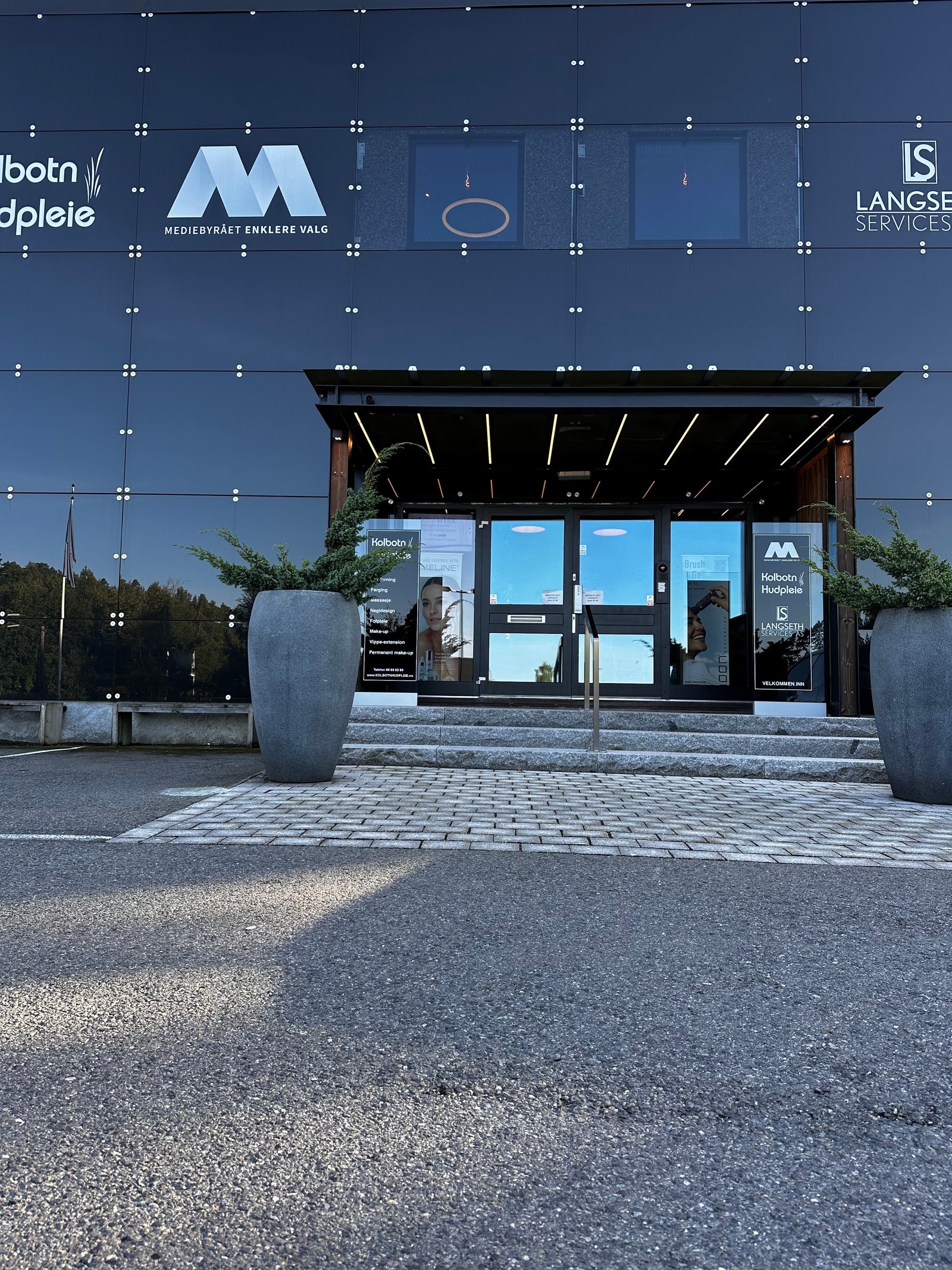 Inngangsparti Galleribilde