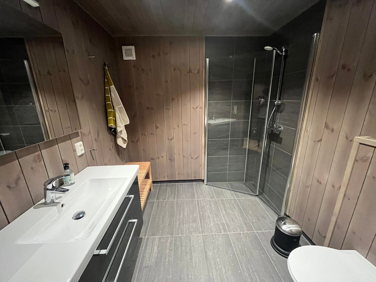 Hovedbad med dusj Galleribilde