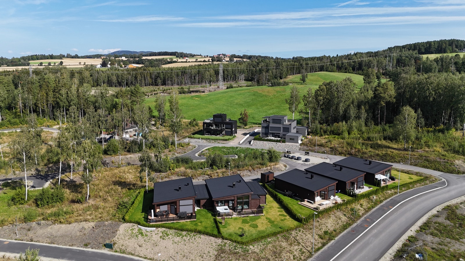 Oversiktsbilde tatt med drone august 2024 Galleribilde