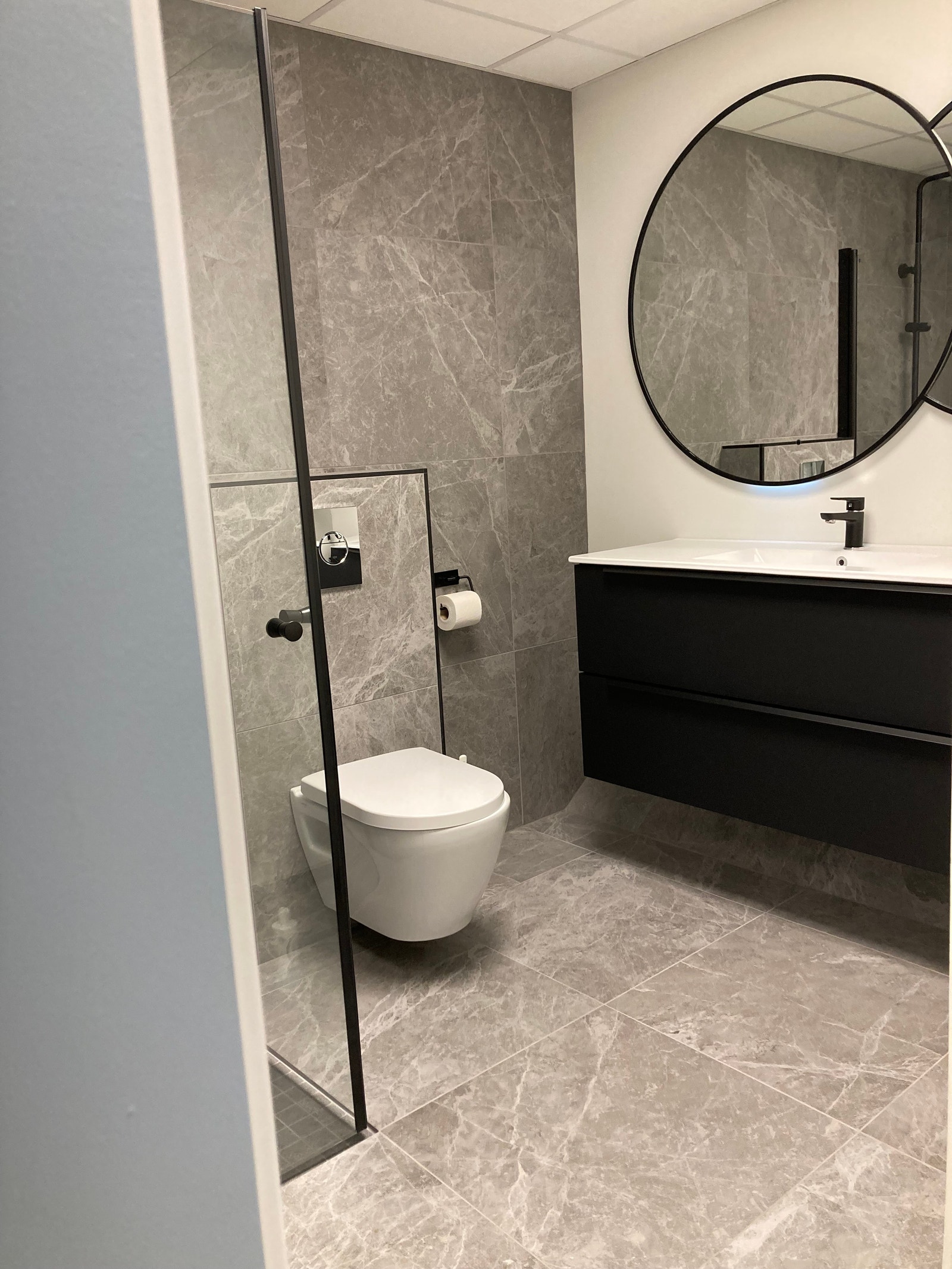 Toalett Galleribilde