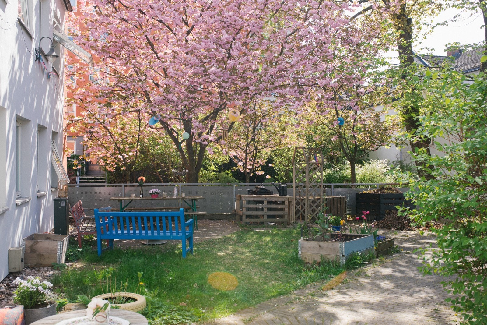 Outside area Galleribilde