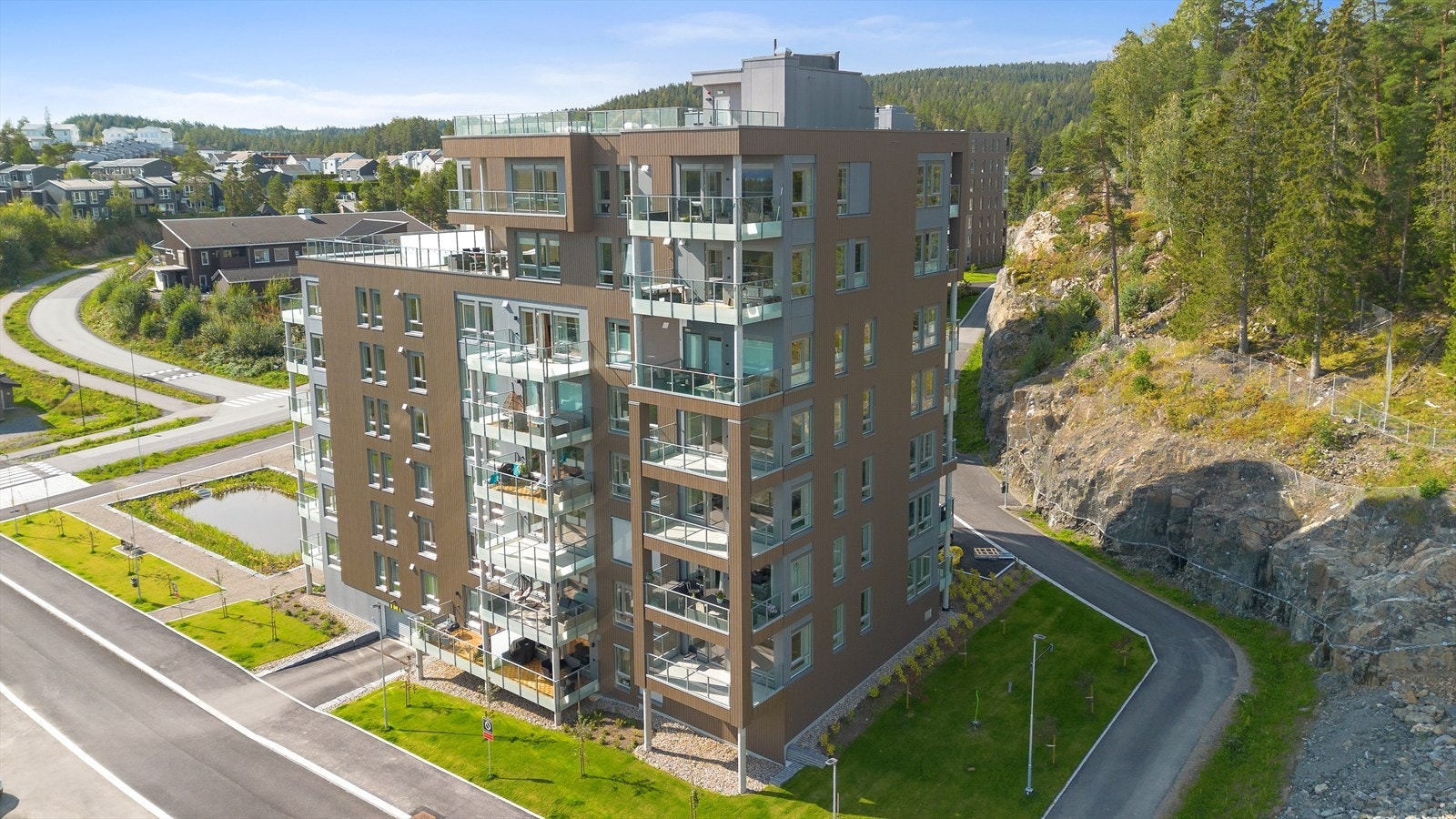 Velkommen til en flott hjørneleilighet med 2 balkonger. D301 Galleribilde