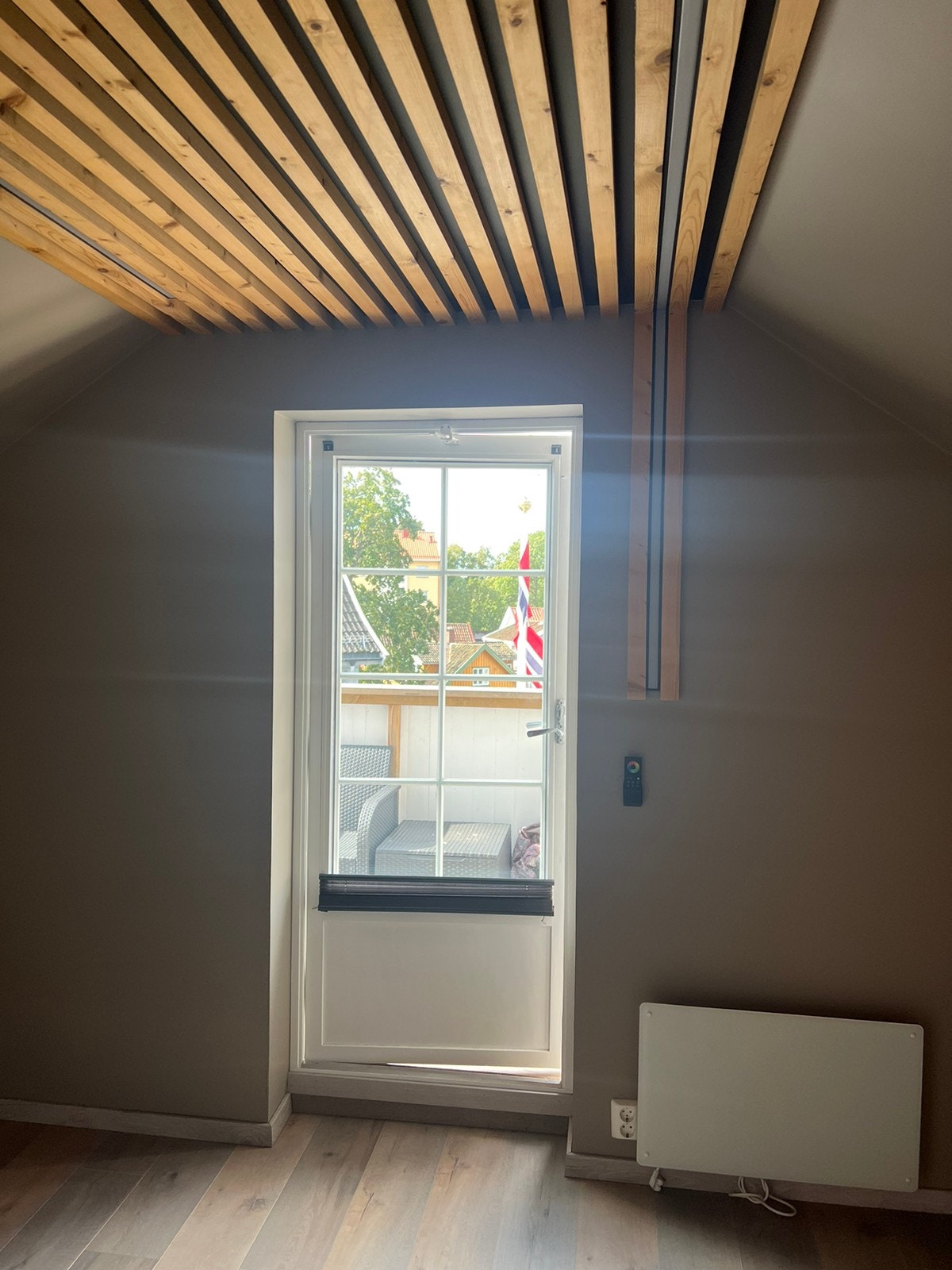 Soverom med balkong. God størrelse Galleribilde