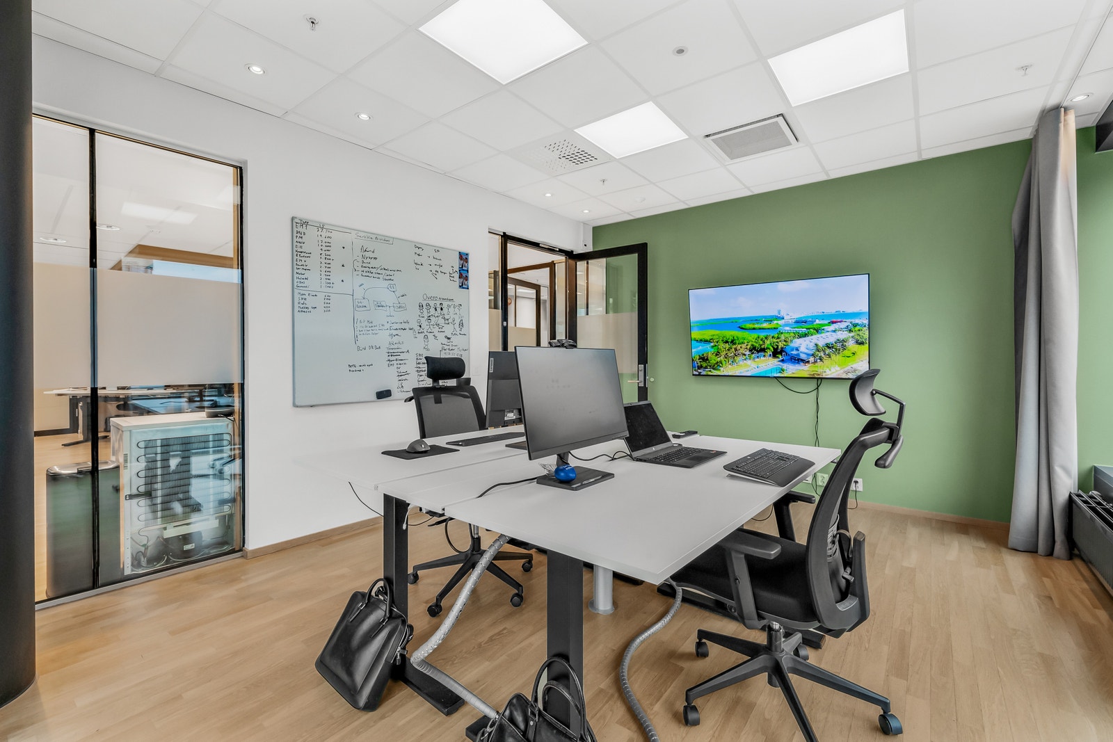 Kontor (alternativt møterom) Galleribilde