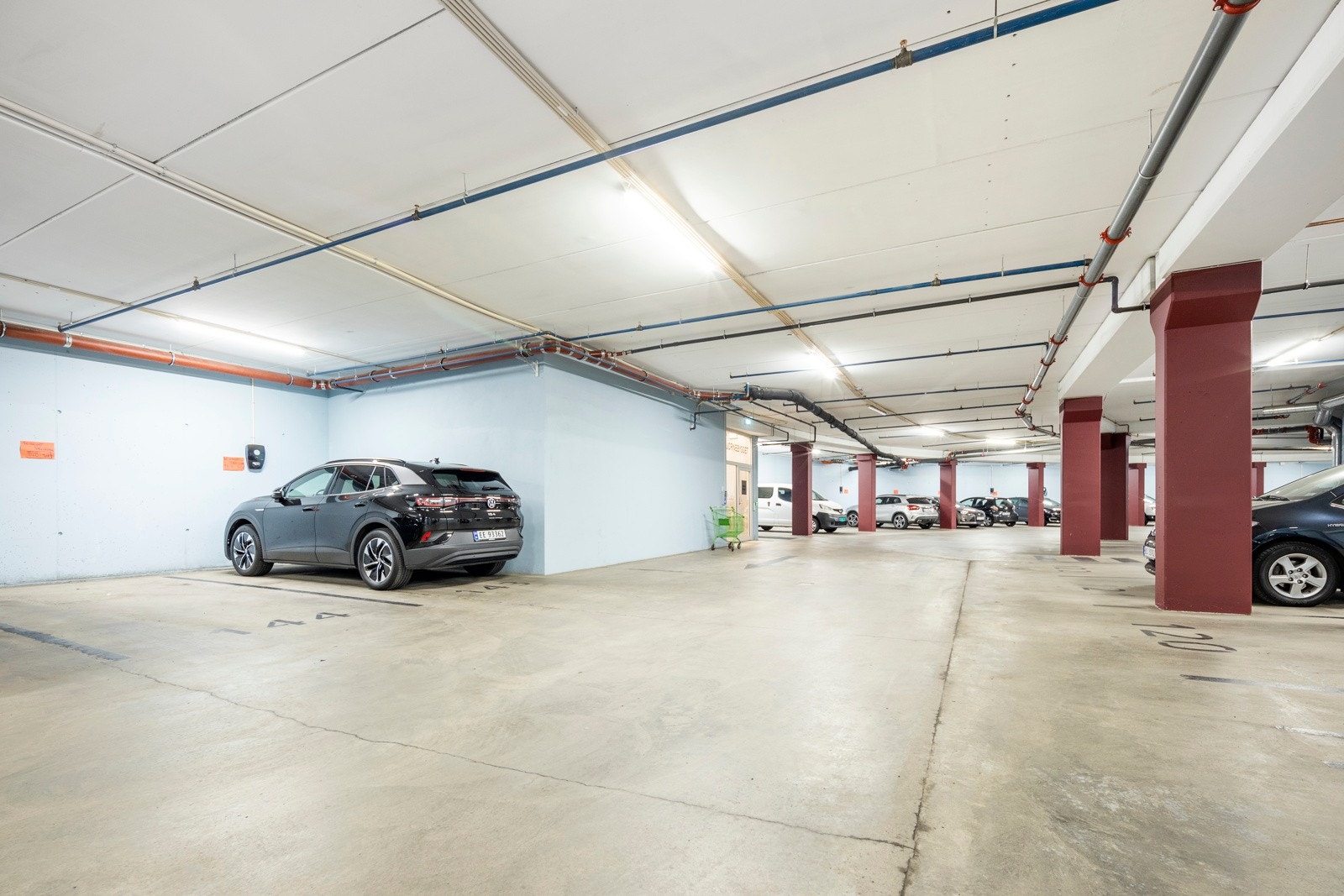 Garasjekjeller. Galleribilde