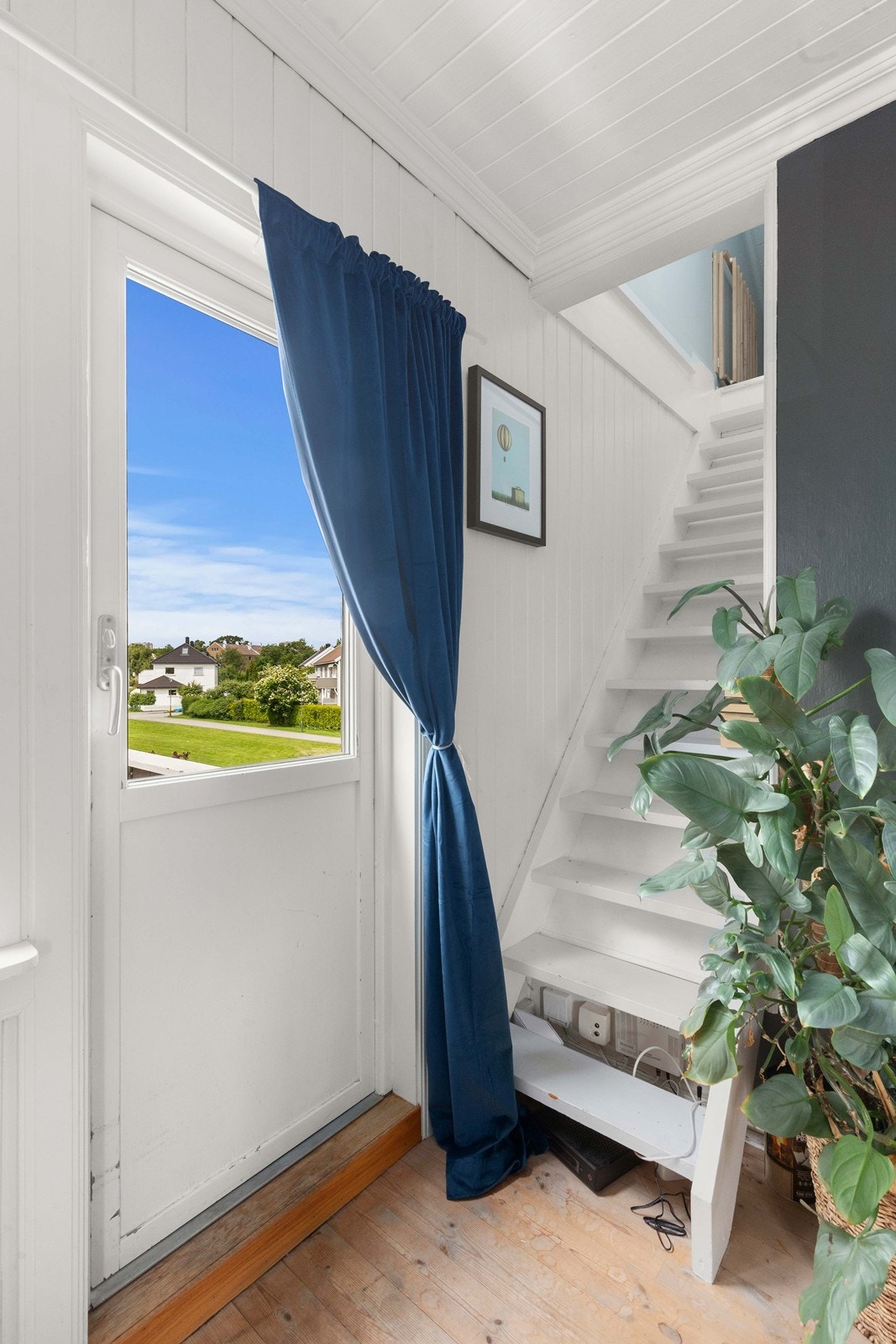 Trapp opp til innredet loft Galleribilde