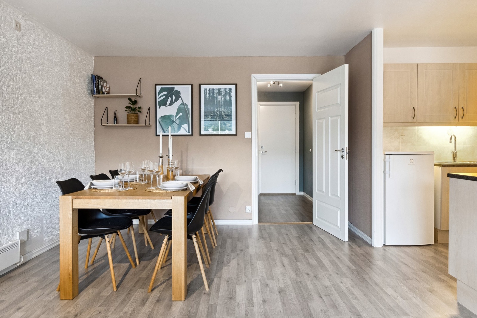 God plass for større spisebord. Galleribilde