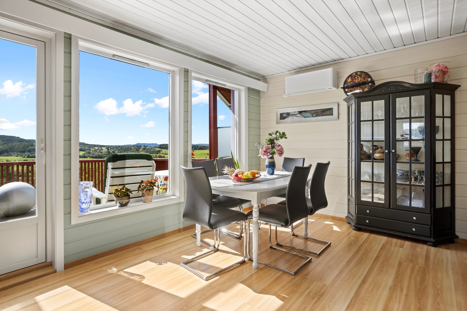 Godt vedlikeholdt enebolig med flott beliggenhet! Galleribilde
