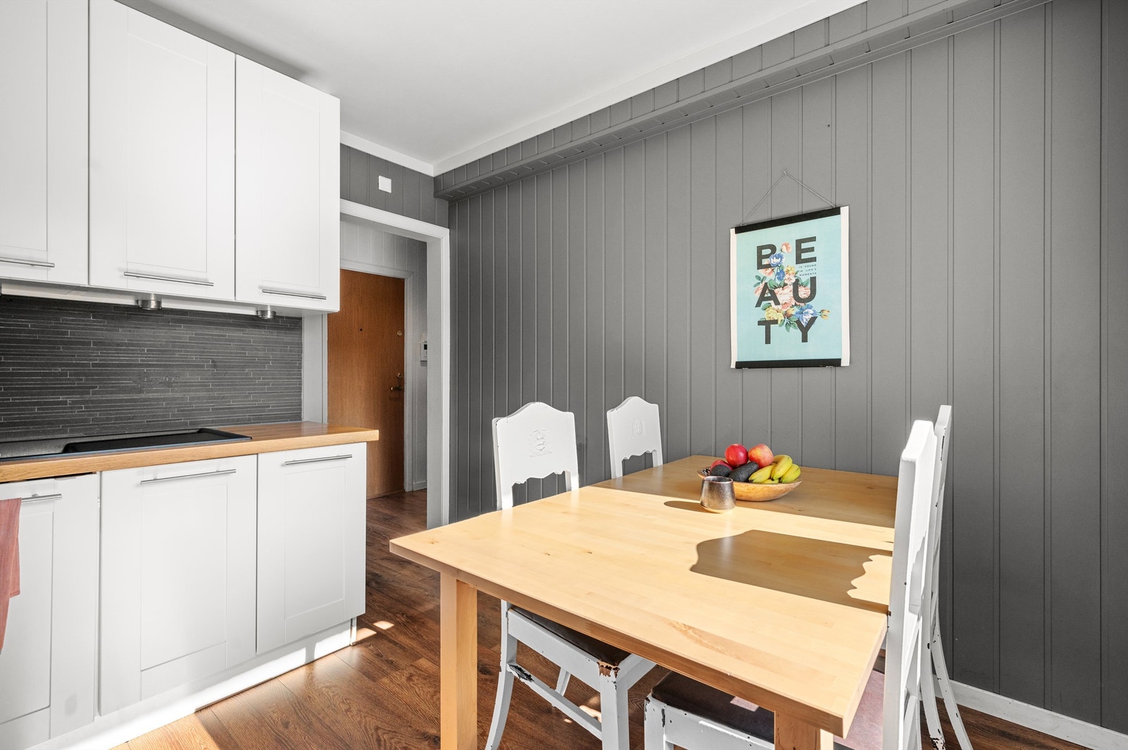 På kjøkkenet er det også muligheter for å innrede med et hyggelig spisebord. Galleribilde