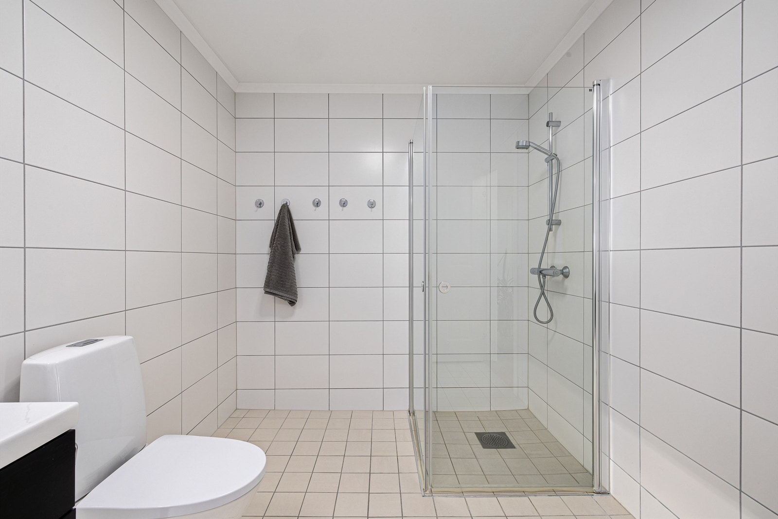 Stort bad i 1. etasje. Galleribilde