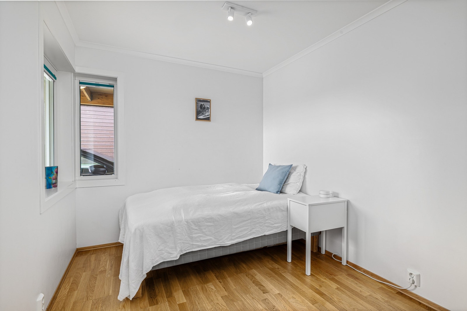 I 1. etasje er det tre soverom. Galleribilde