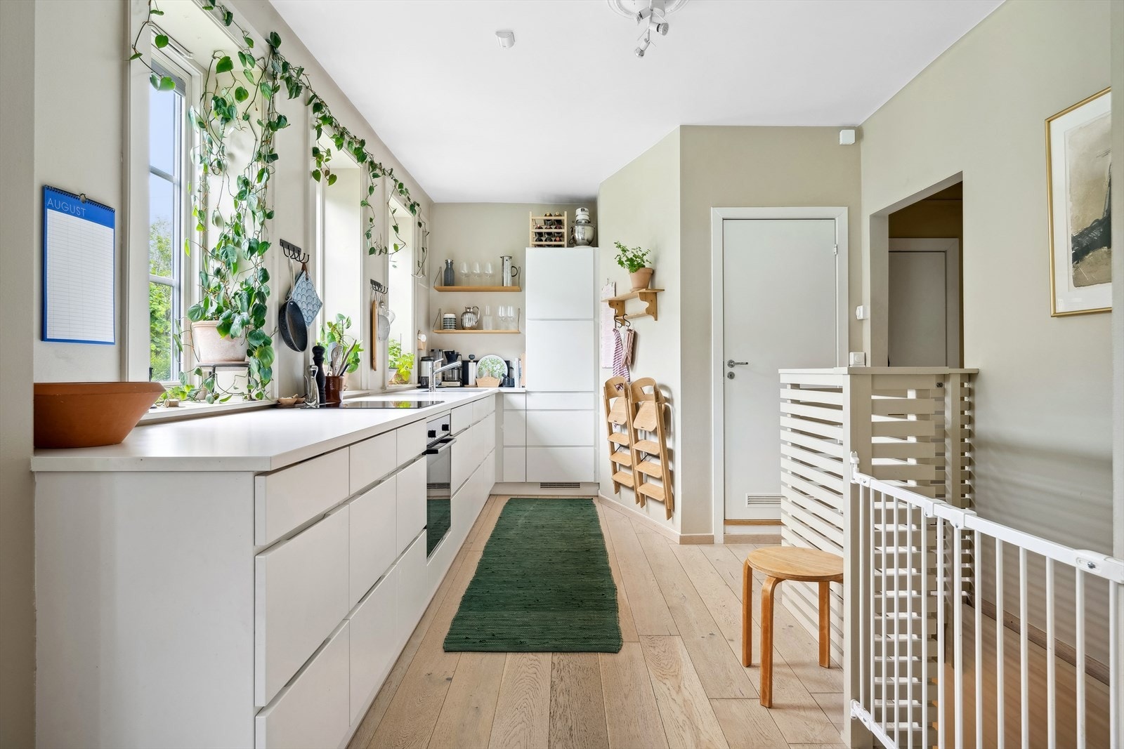 Gode vindusflater sikrer behagelige lysforhold. Galleribilde