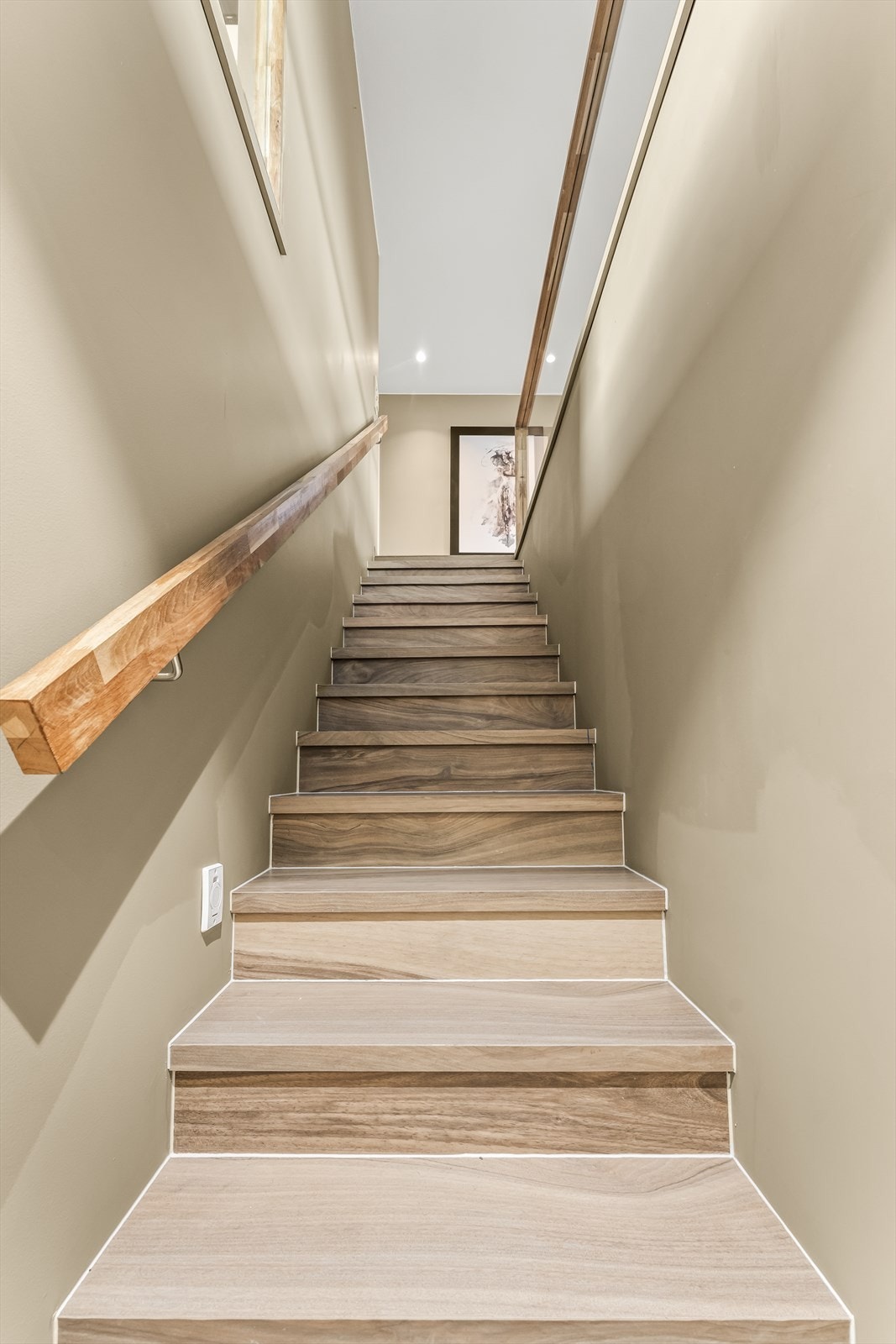 Trappegang til underetg. Galleribilde