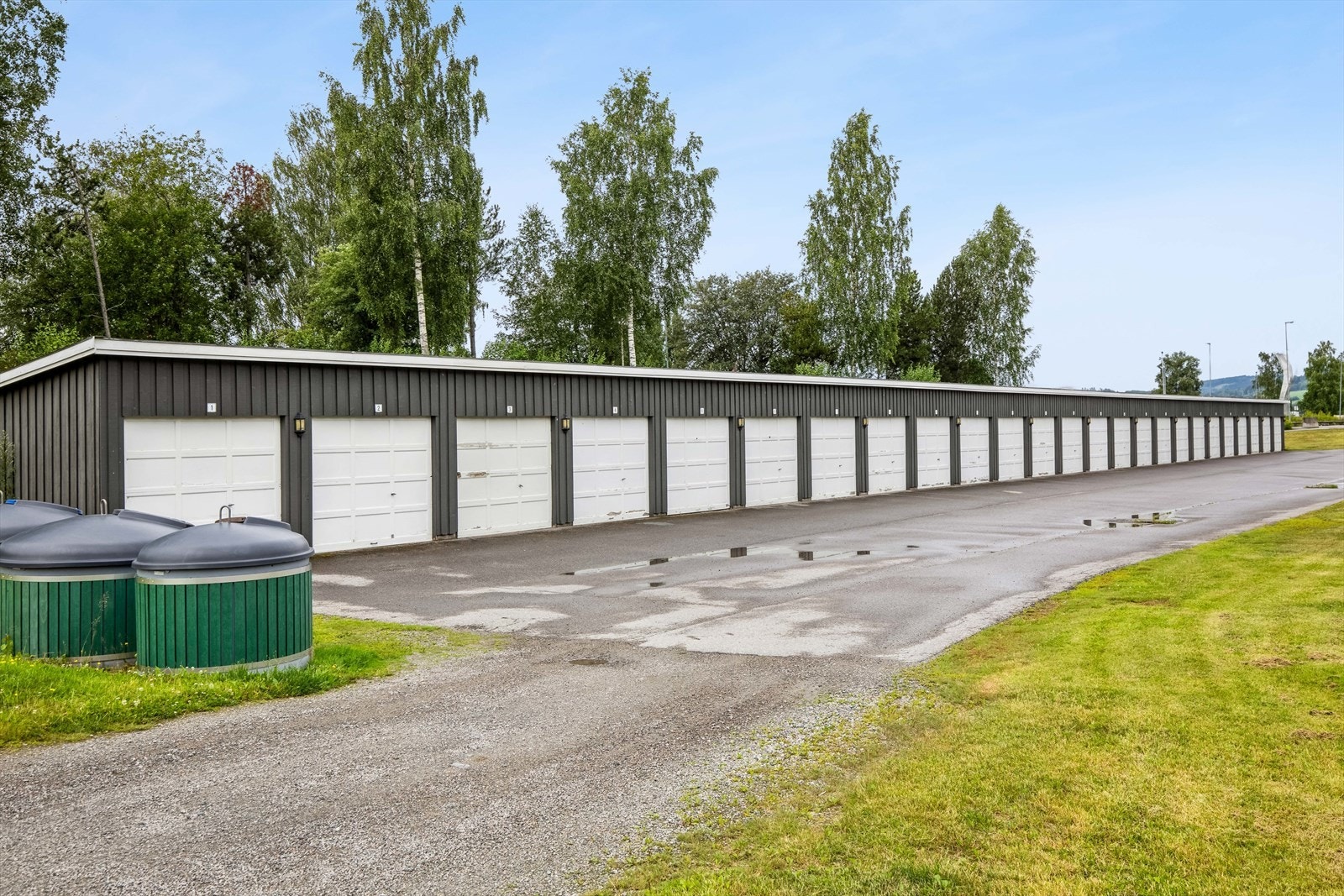 Det medfølger garasje i fellesanlegg. Galleribilde