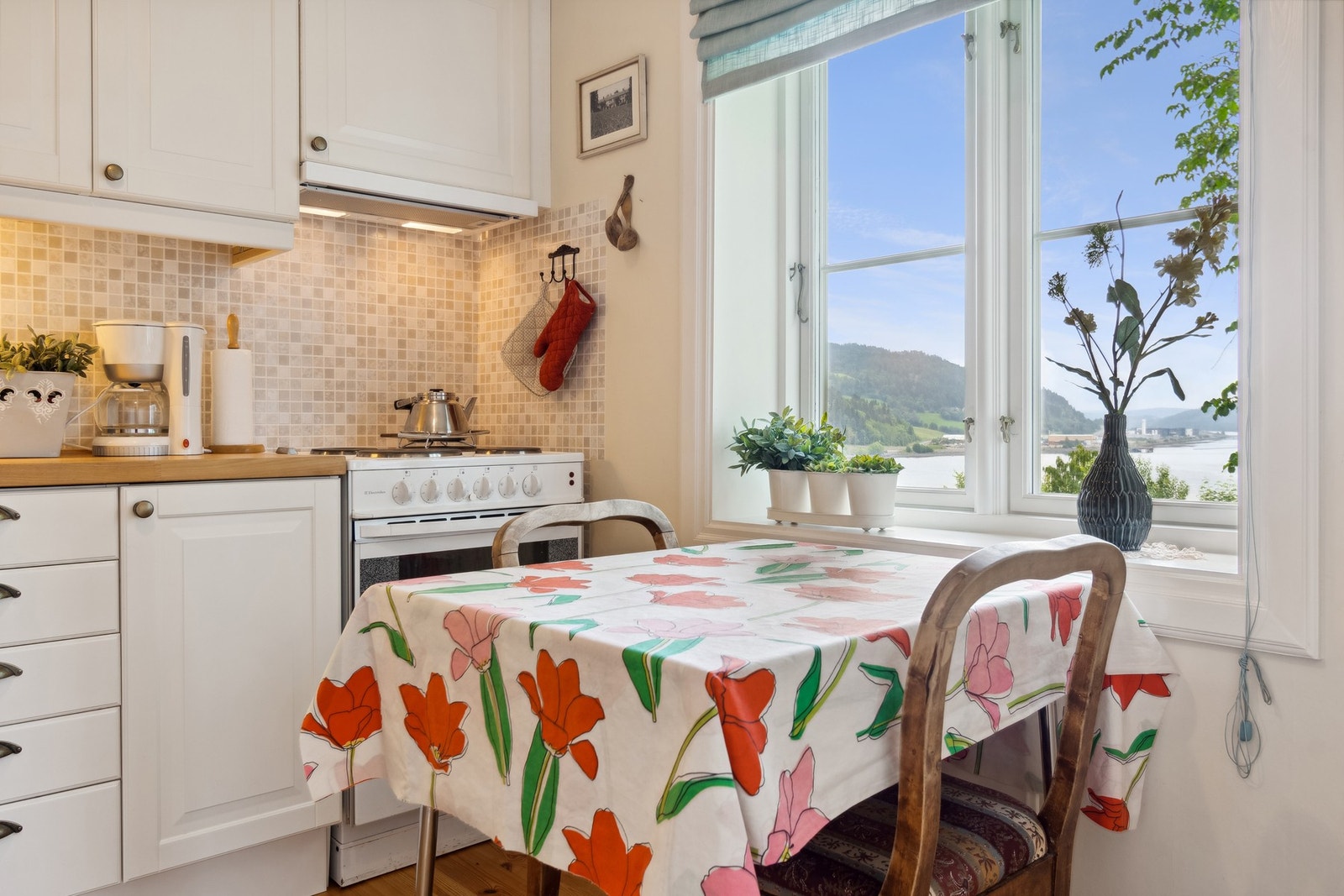 Kjøkken utleieleilighet/jakthybel 2. etasje kår. Galleribilde