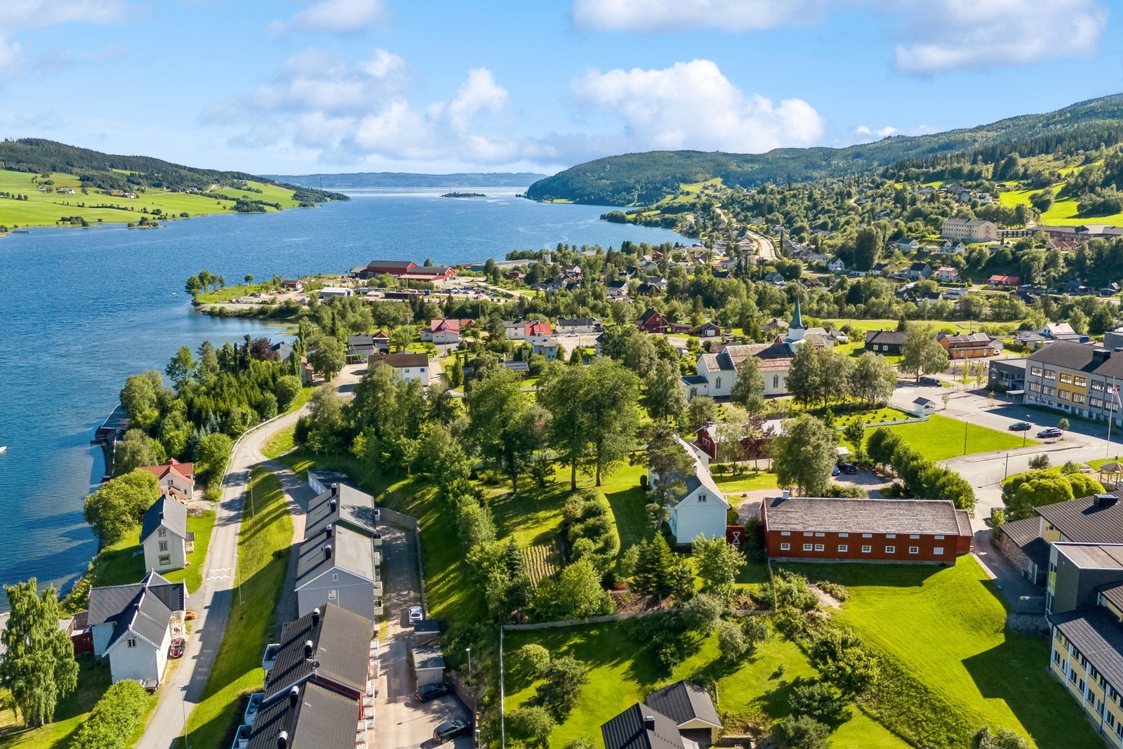 Malm Gård ligger i vakre omgivelser i sentrum av Malm. Galleribilde