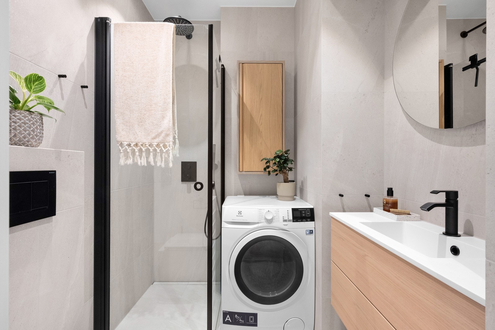 Delikat dusjbad pusset opp i regi av Oslo bad & renovering Galleribilde