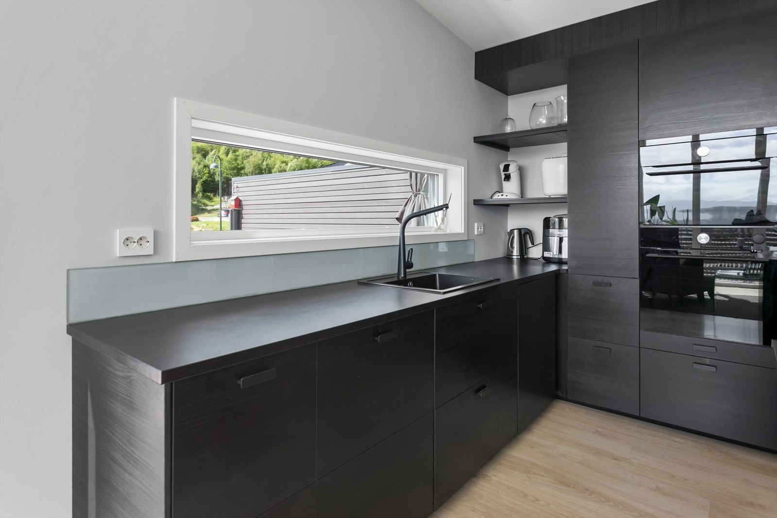 Romslig innredning Galleribilde