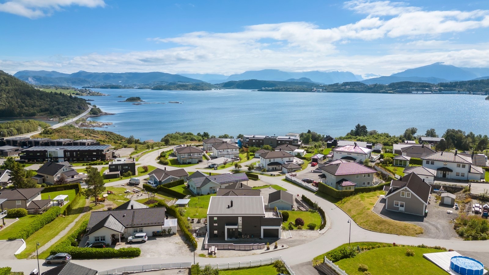 Dronefoto av området Galleribilde