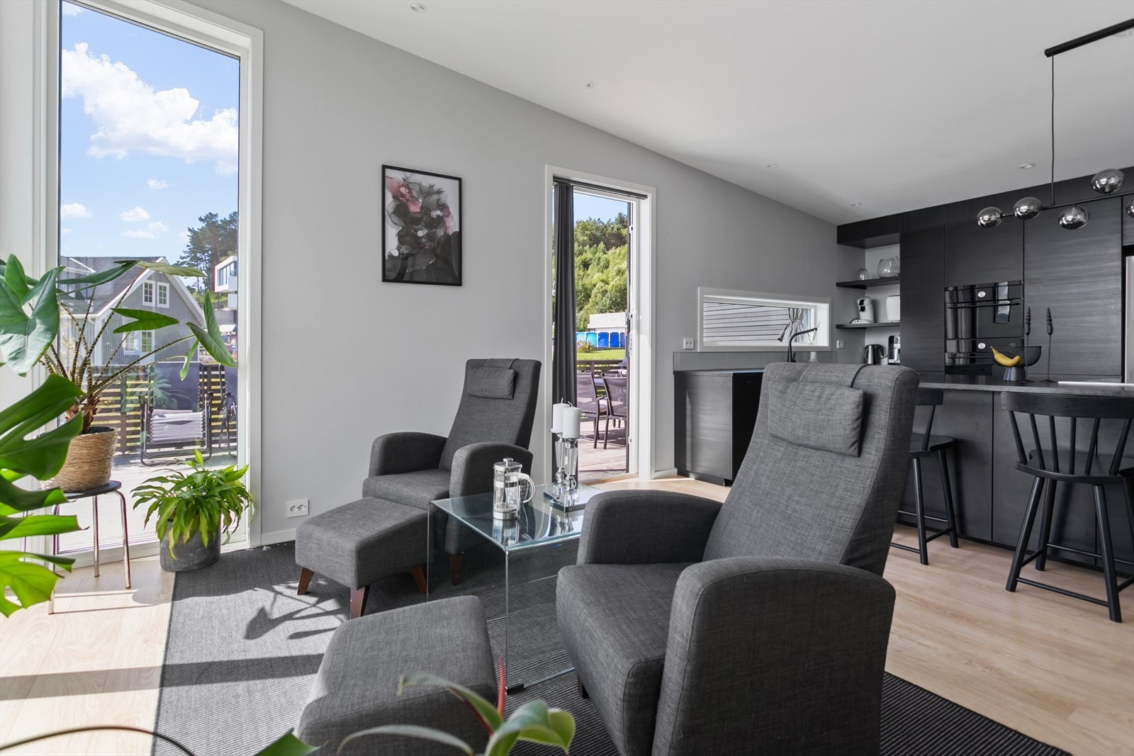 Fra stua mot kjøkkenet Galleribilde