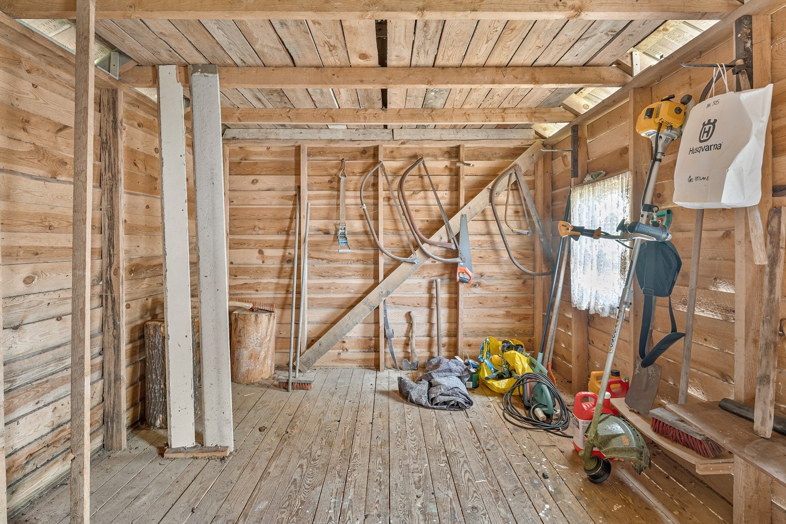 Utvendig bod Galleribilde