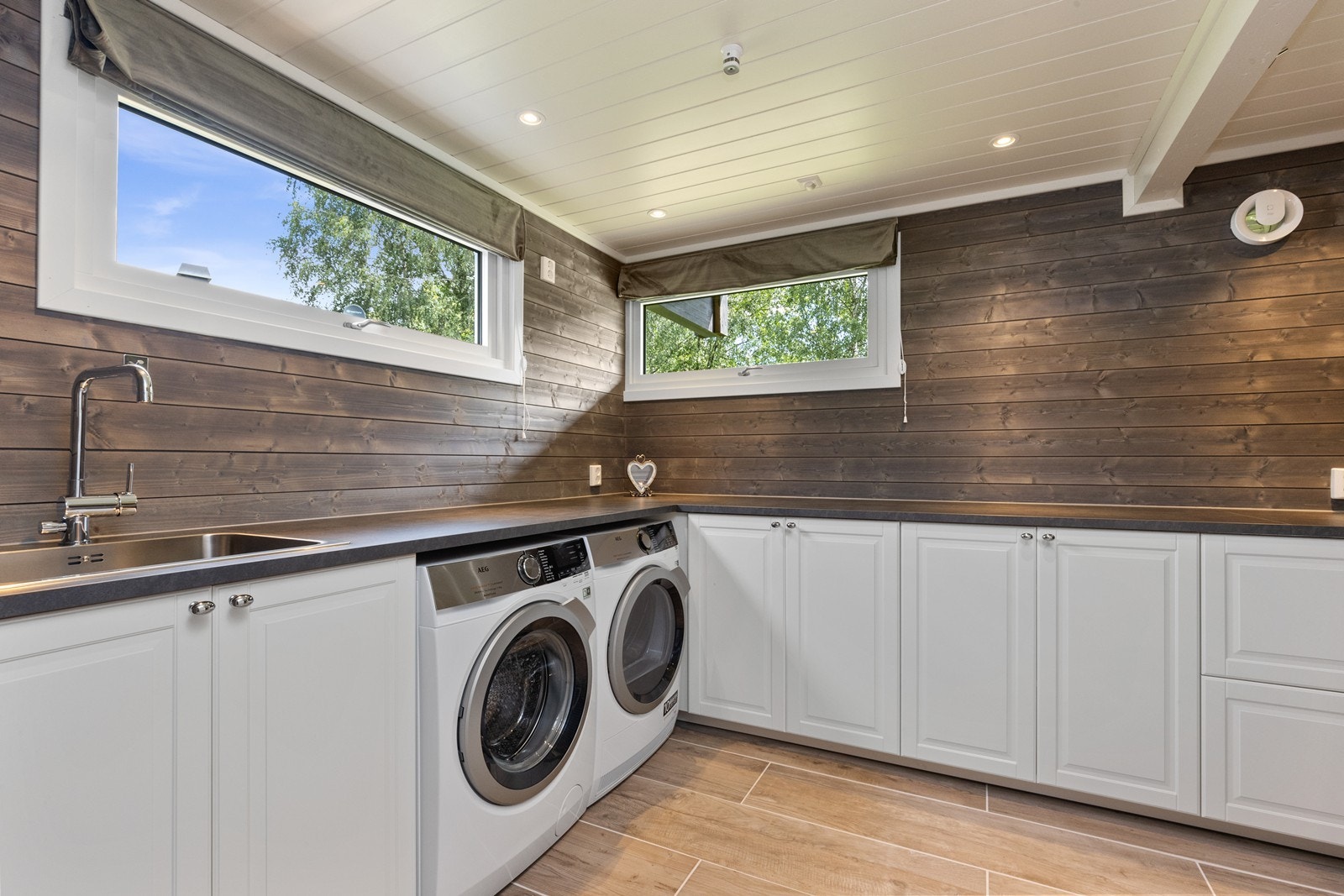 Vaskerom Galleribilde