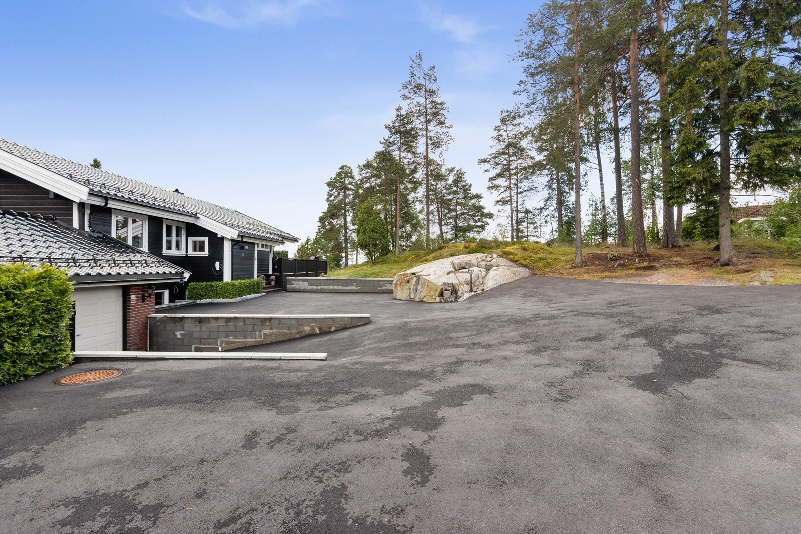 Gårdsplass Galleribilde