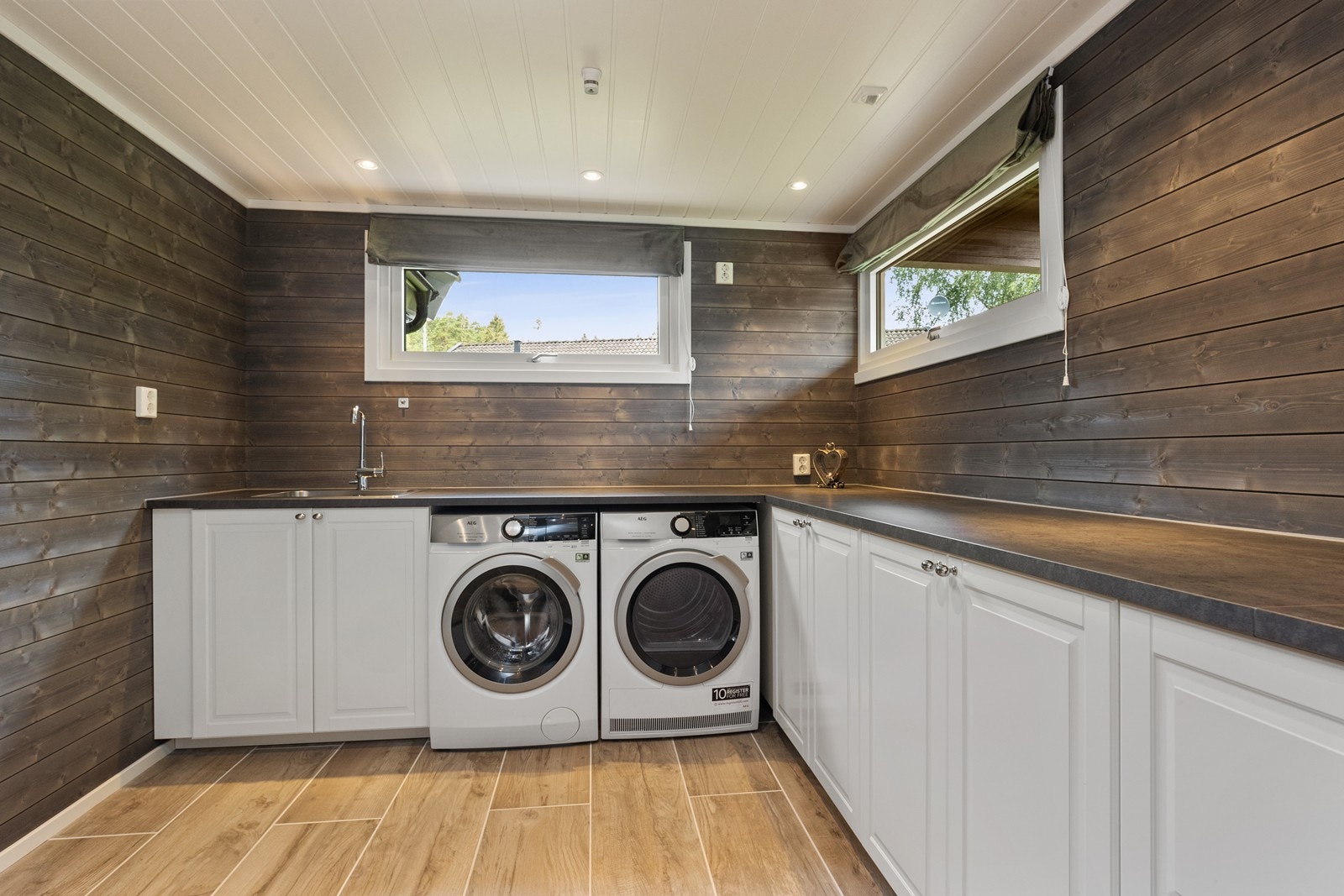 Vaskerom Galleribilde