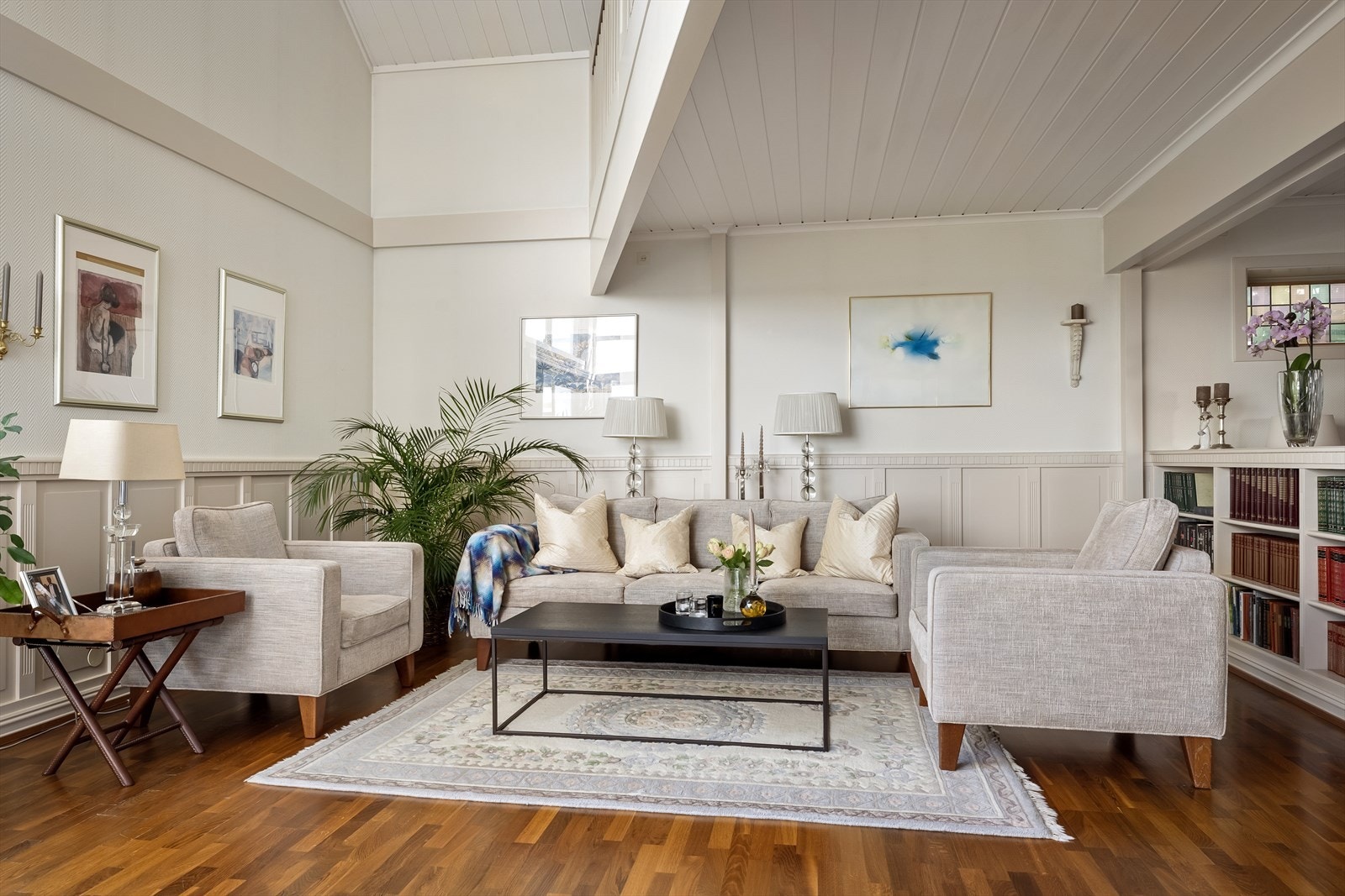 Lys og pen stue Galleribilde