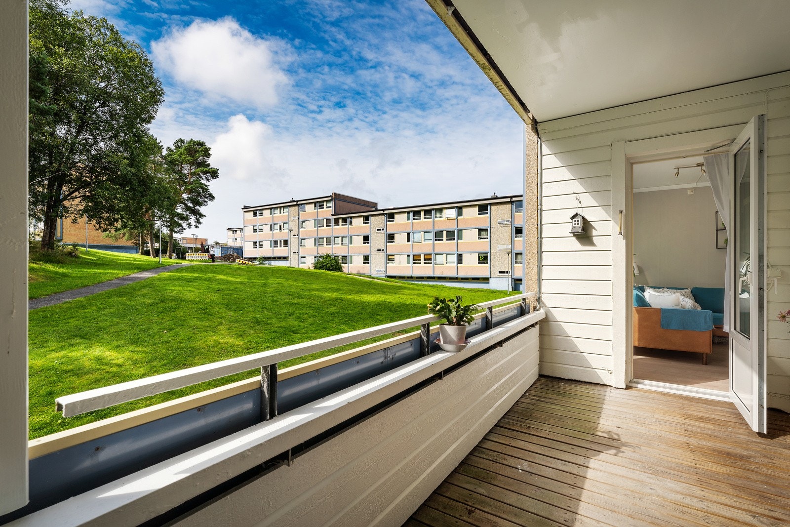 - Deilig balkong med gode solforhold - Galleribilde