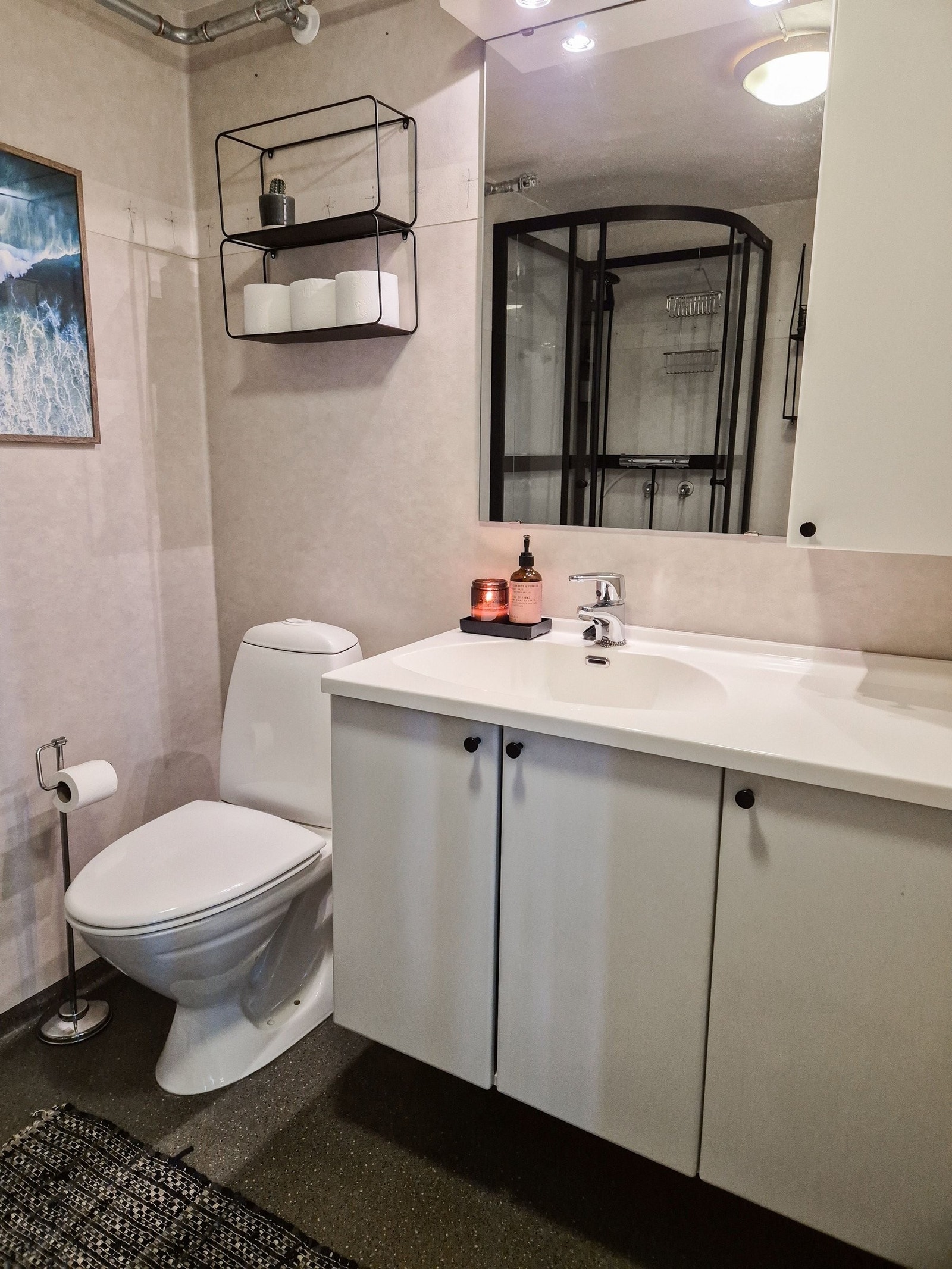 God skapplass på badet Galleribilde