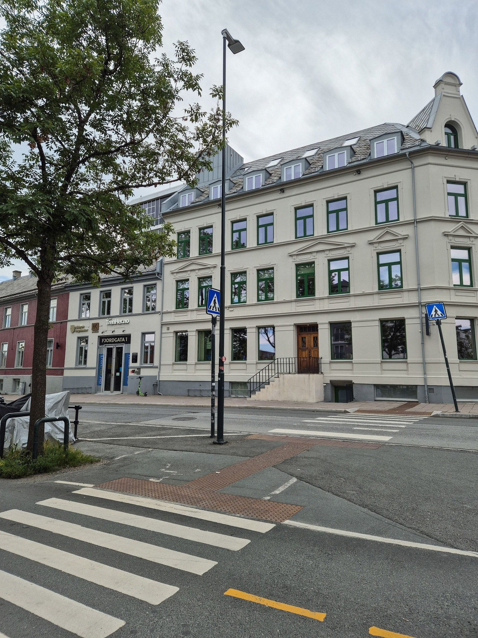 Treningssenter rett over veien Galleribilde