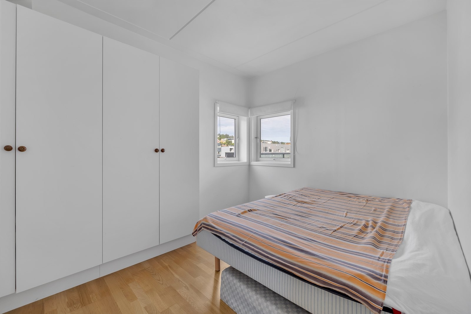 Romslig hovedsoverom. Galleribilde