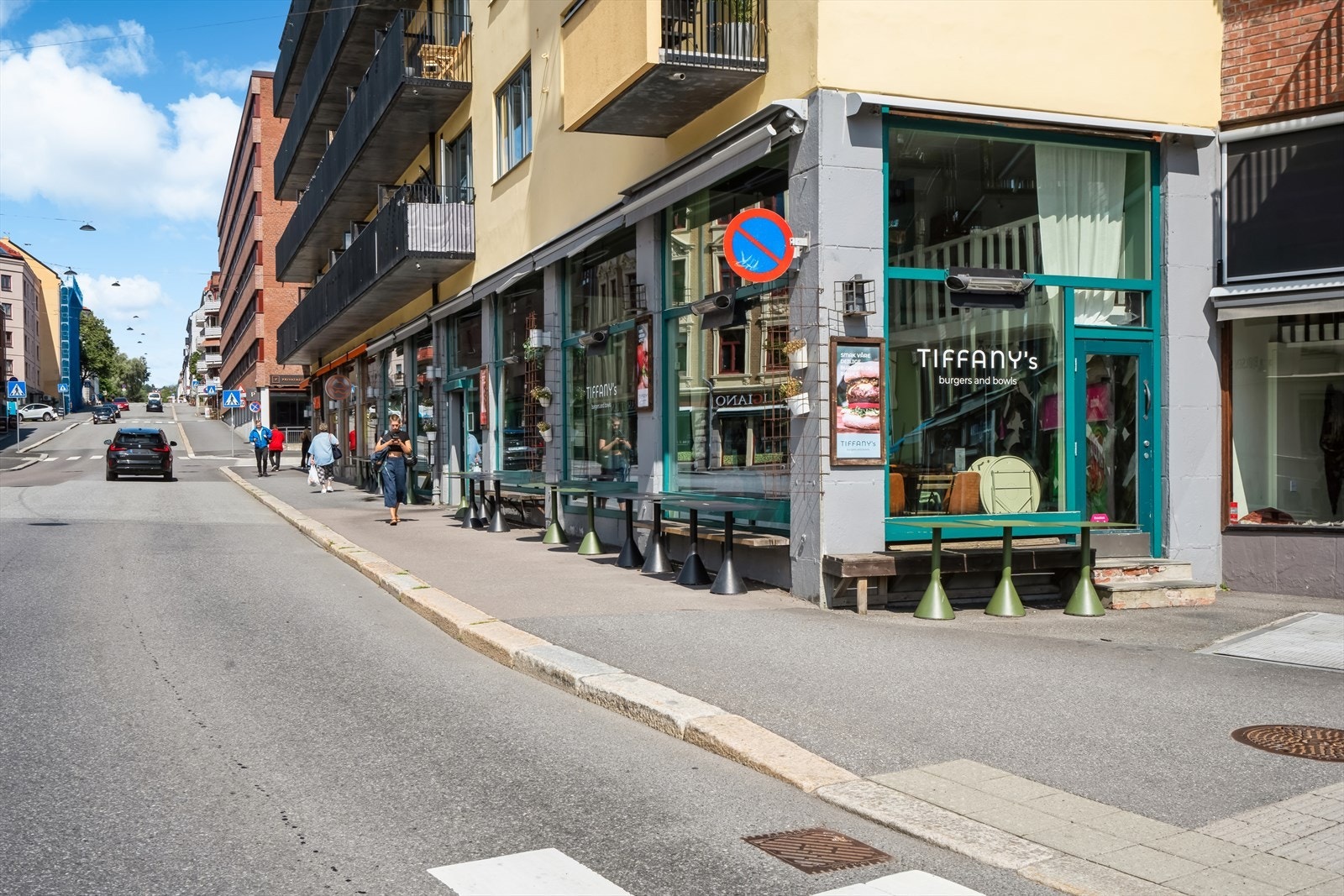 Nærområdet byr på koselige kafeer og sosiale møteplasser. Galleribilde