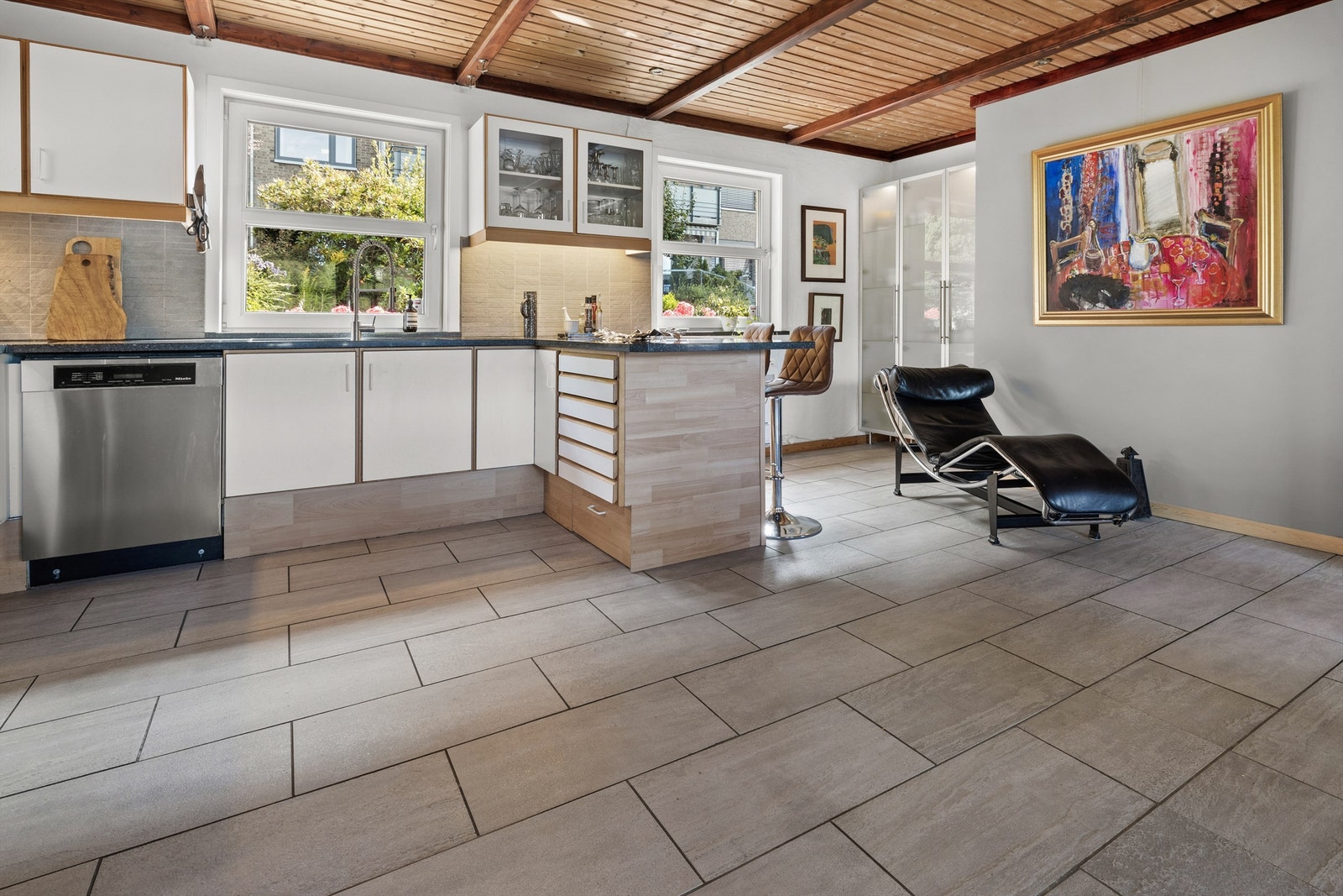 Romslig kjøkken Galleribilde