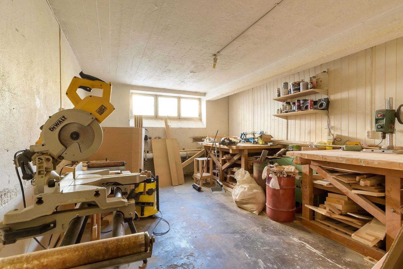 Borettslaget har felles snekkerbod for beboerne Galleribilde