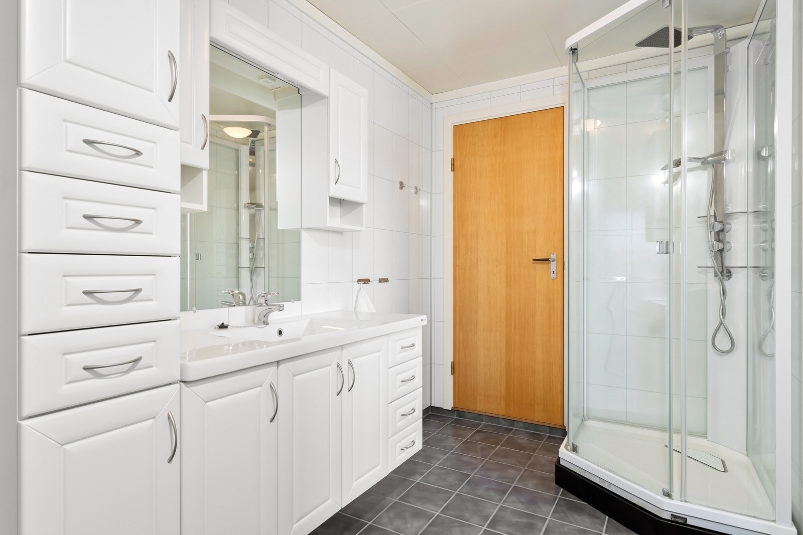 Badet i 2. etasje ble oppgradert i 2012. Galleribilde