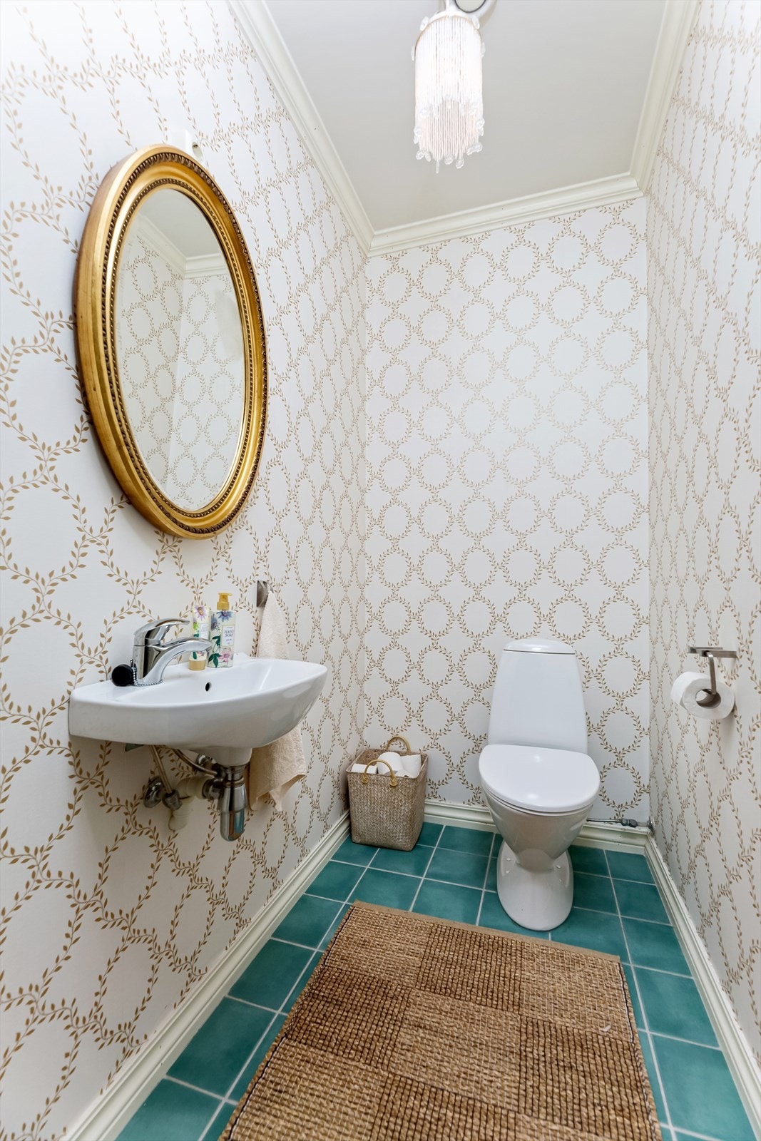 Toalettrom. Galleribilde