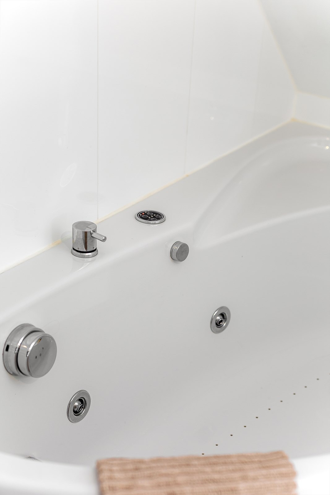 Massasjebadekar. Galleribilde