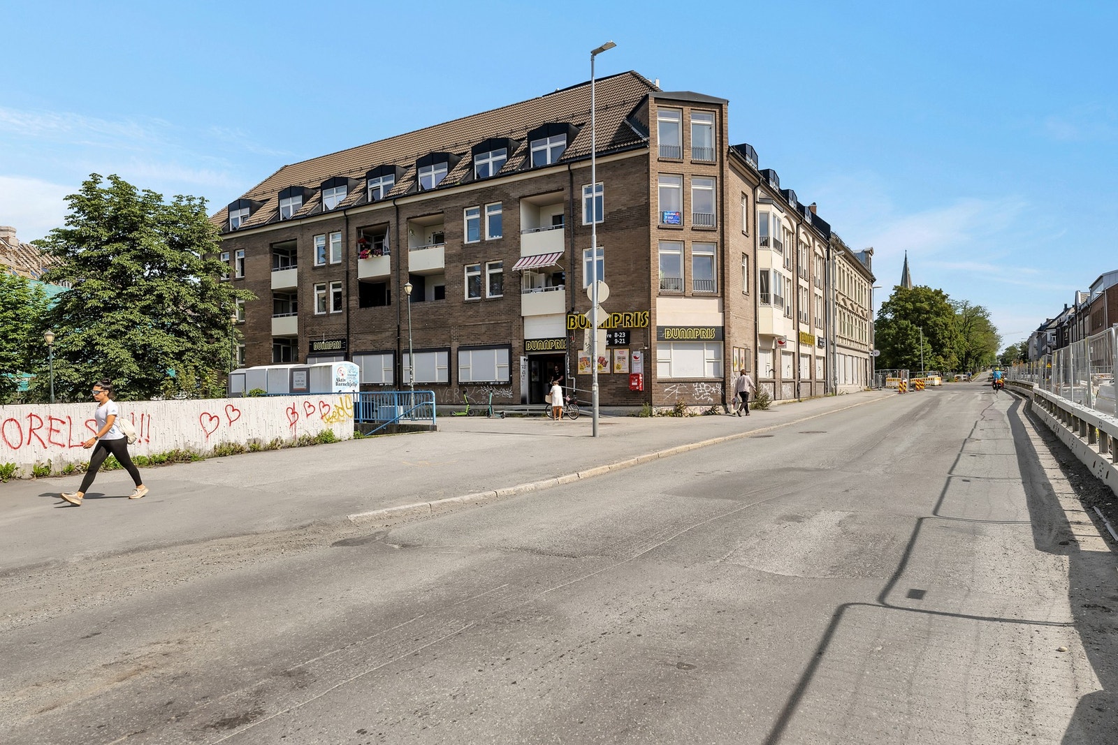 Det finnes mulighet for leie av parkering og parkeringskjeller i området. Galleribilde