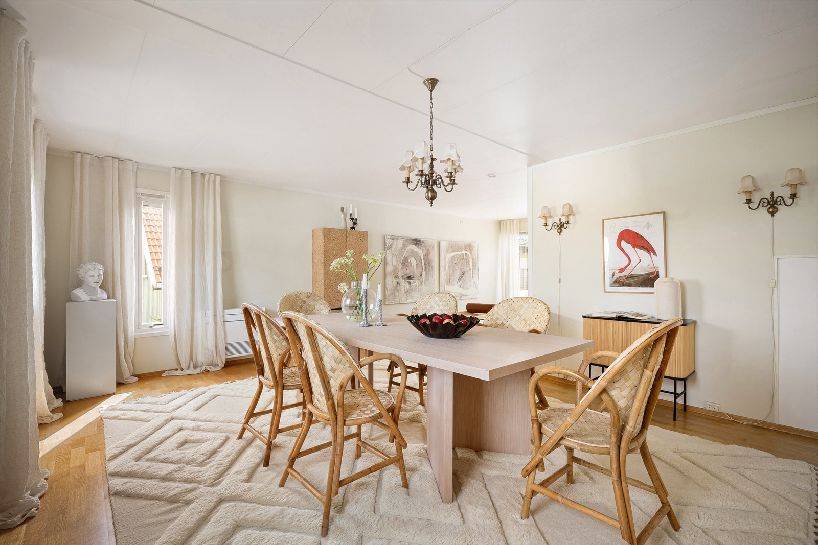 Her kan det dekkes opp til langbord! Galleribilde