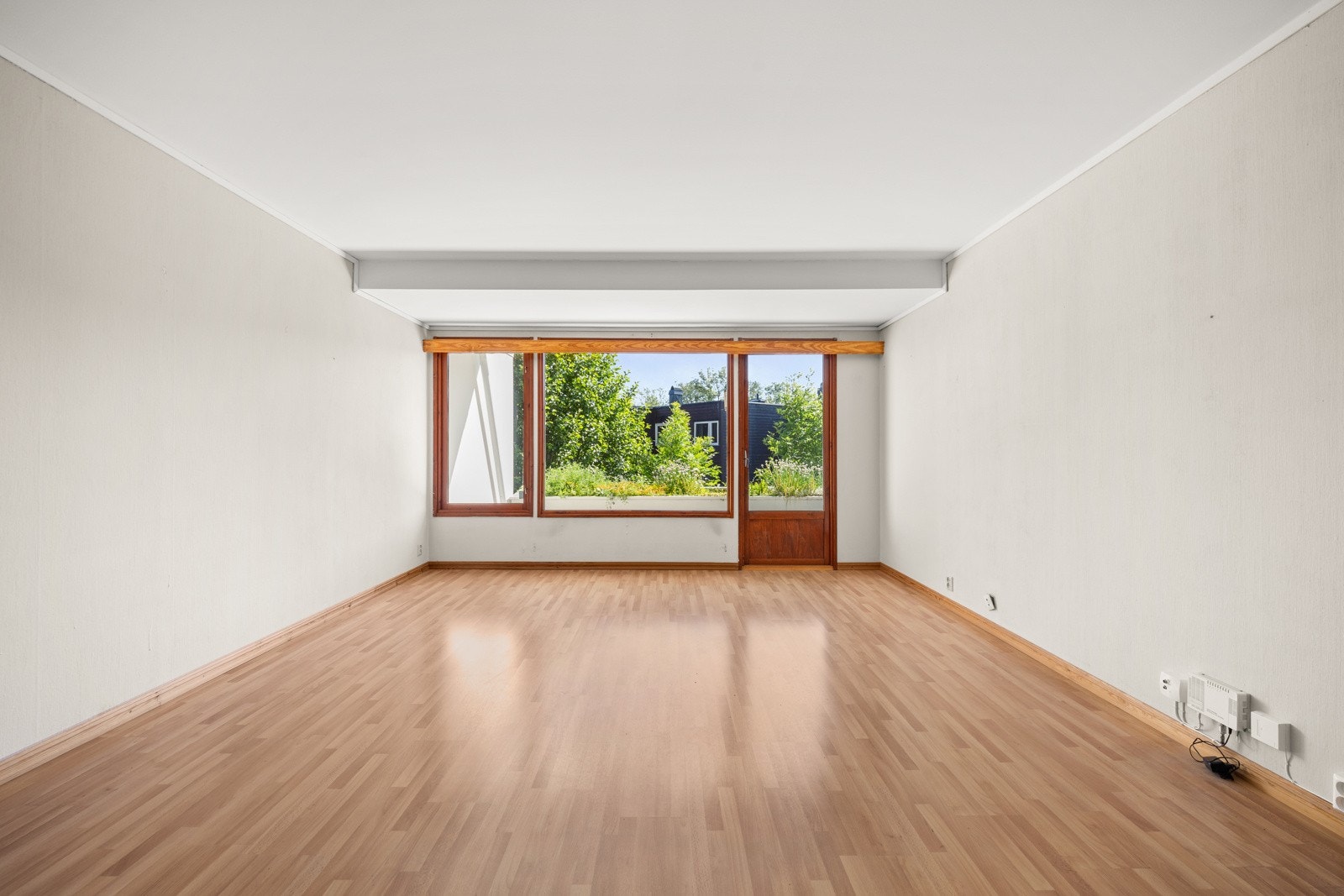 Fra stuen er det utgang til balkongen Galleribilde