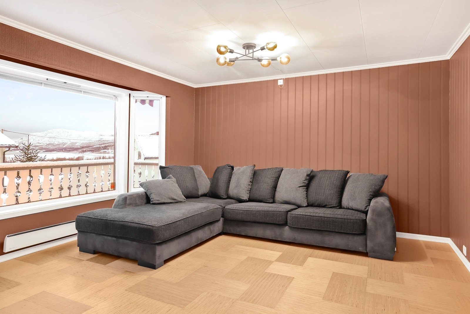 Her er det god plass til sofa og annet møblement Galleribilde