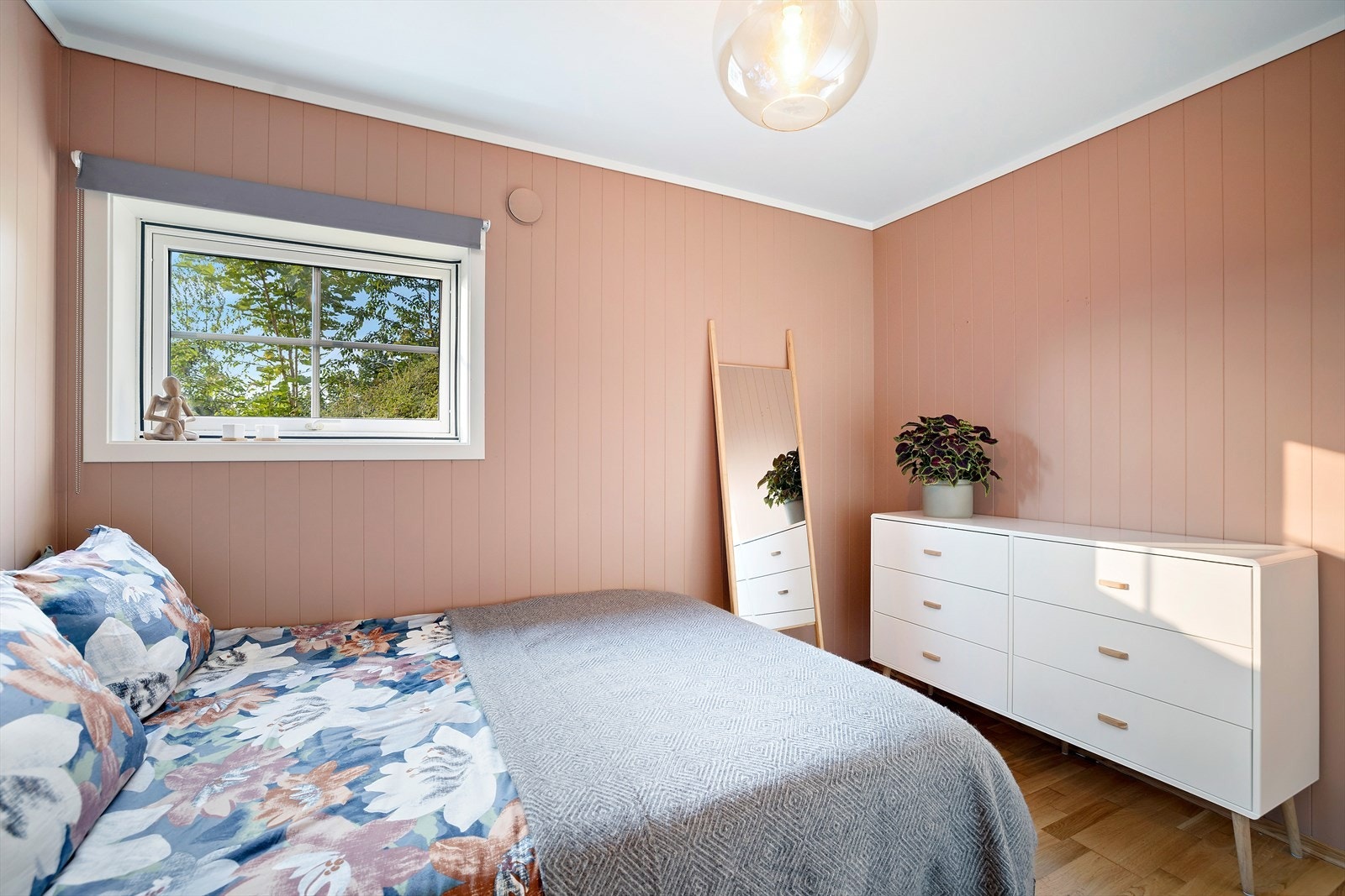 Soverom 1 - Hovedsoverom Galleribilde