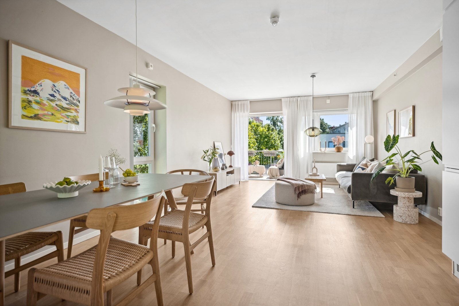 Stine Opstadmo ved DNB Eiendom ønsker velkommen til en lekker og moderne 3-roms selveierleilighet i Kingos gate 26! Galleribilde