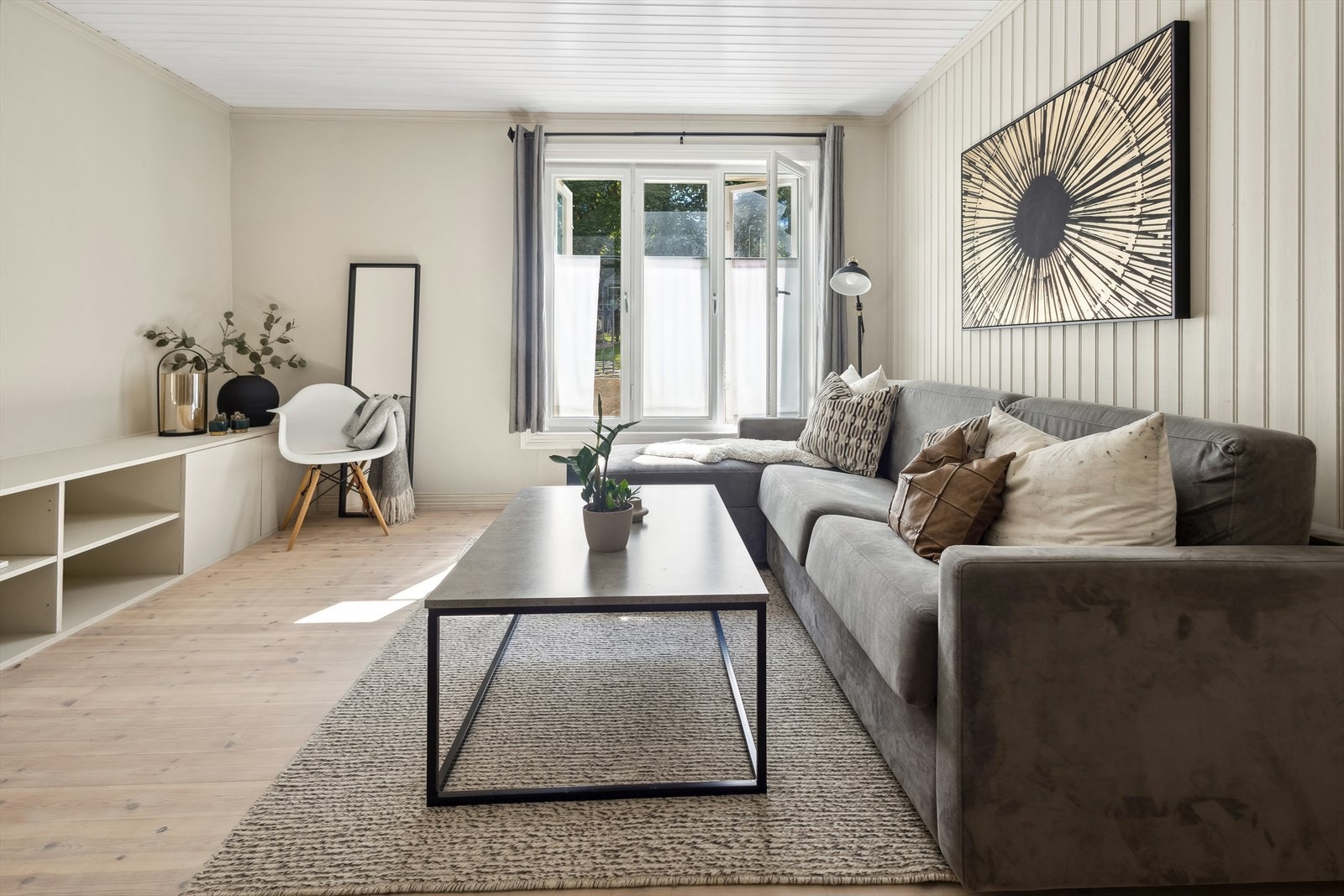 En flott 2- roms beliggende i sentrum rett ved parken. Galleribilde