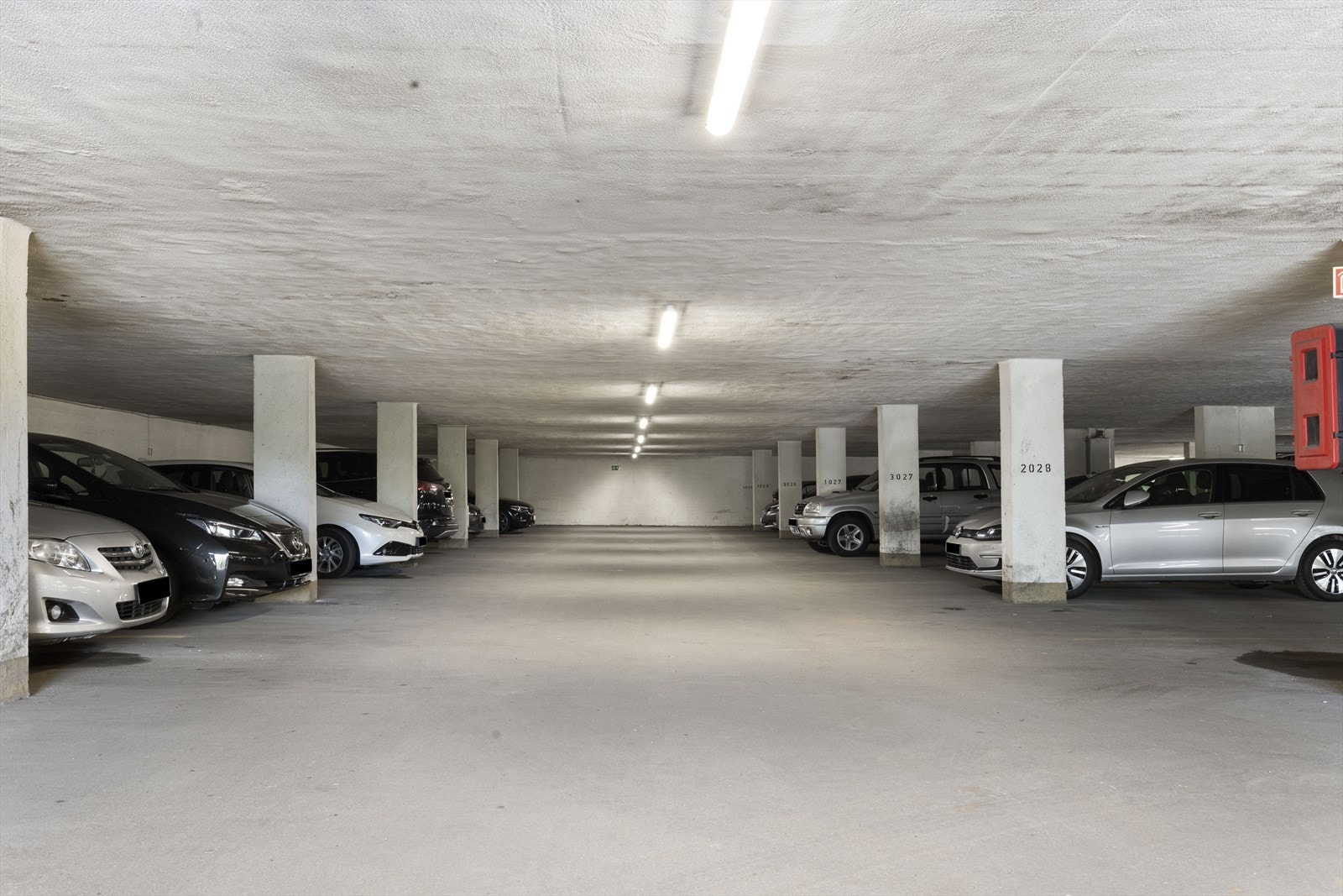 Det medfølger garasjeplass Galleribilde